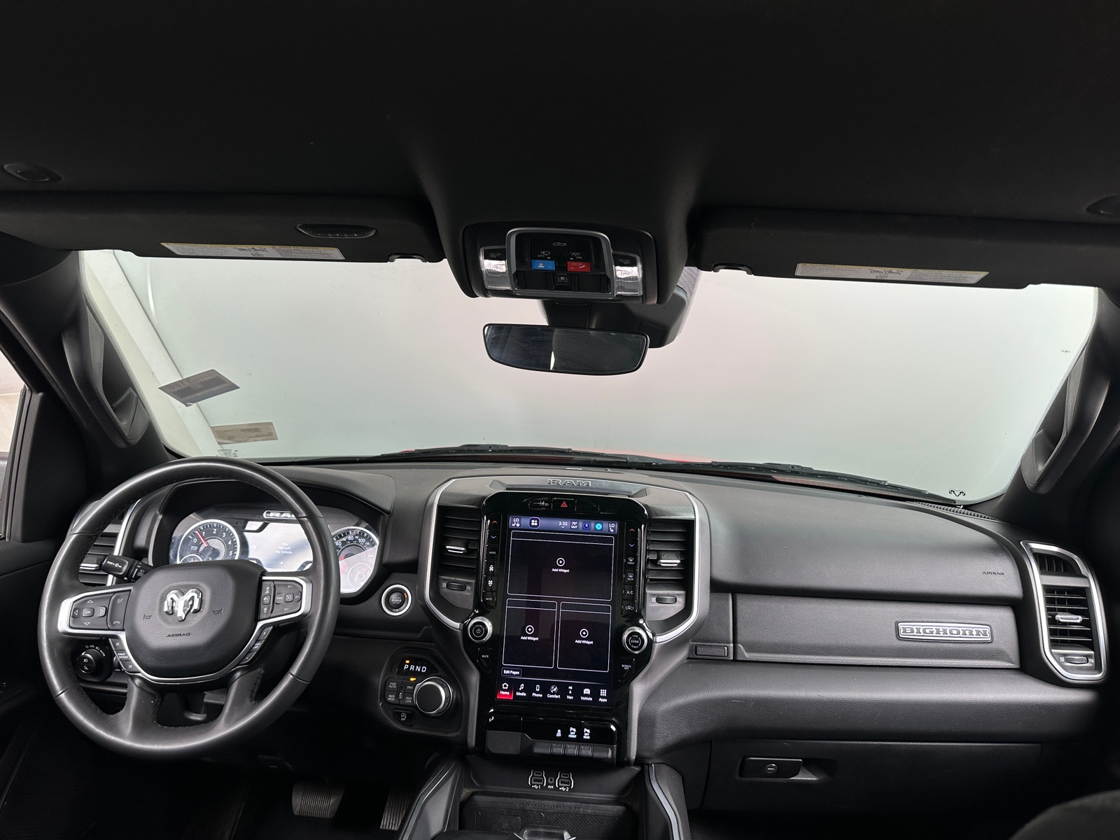 Thumbnail: 2025 RAM 1500 - 3