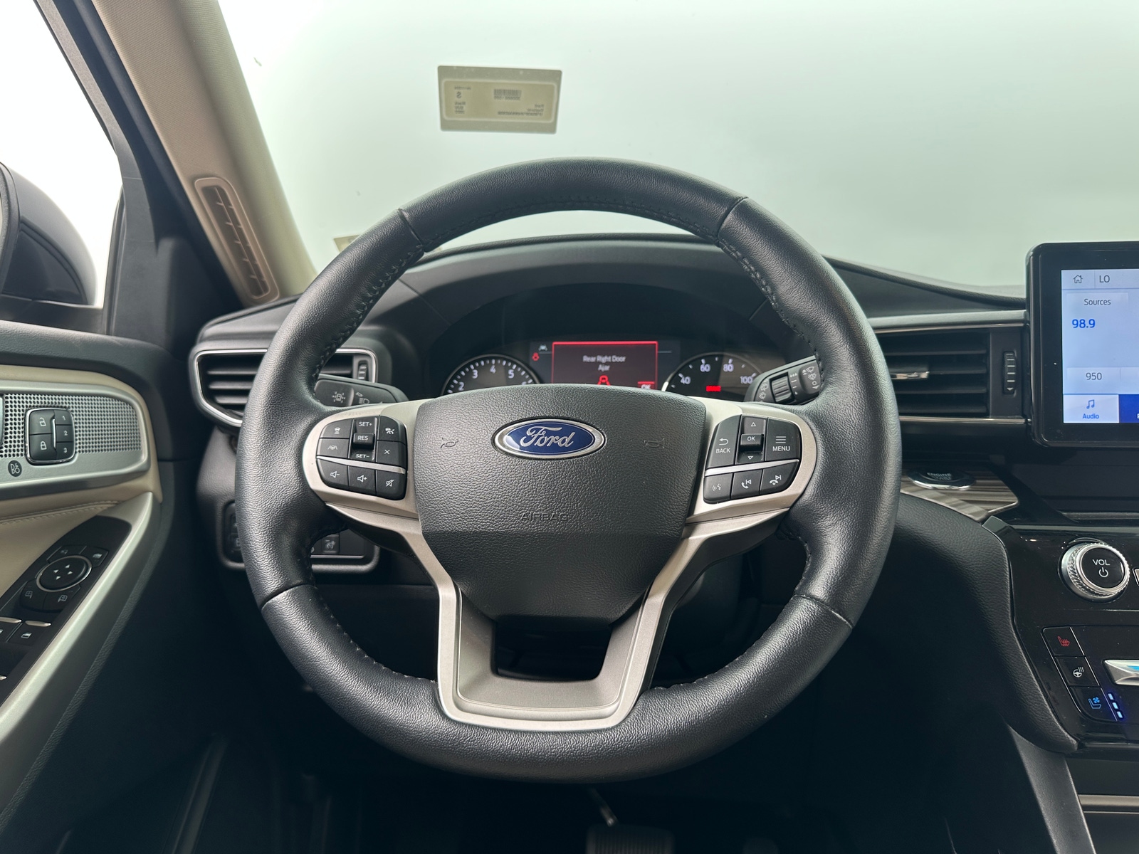 Thumbnail: 2022 Ford Explorer - 4