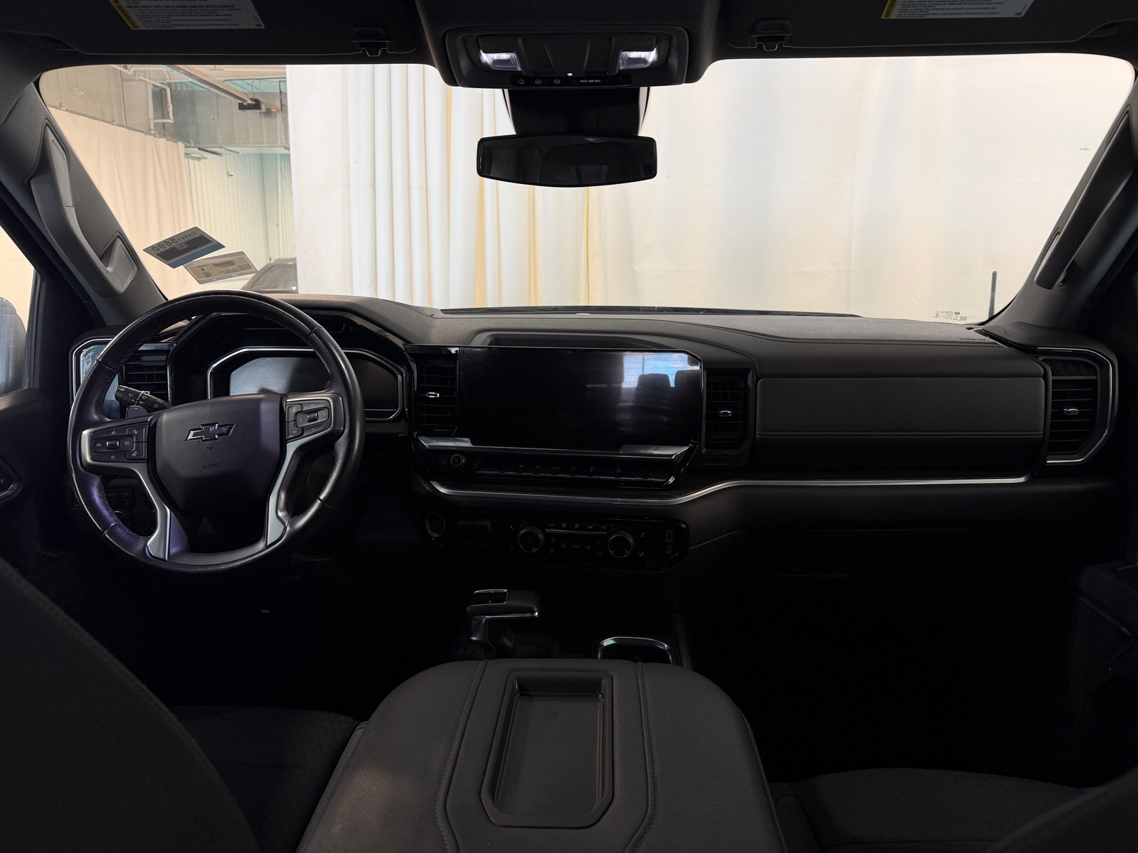 Thumbnail: 2022 Chevrolet Silverado 1500 - 3