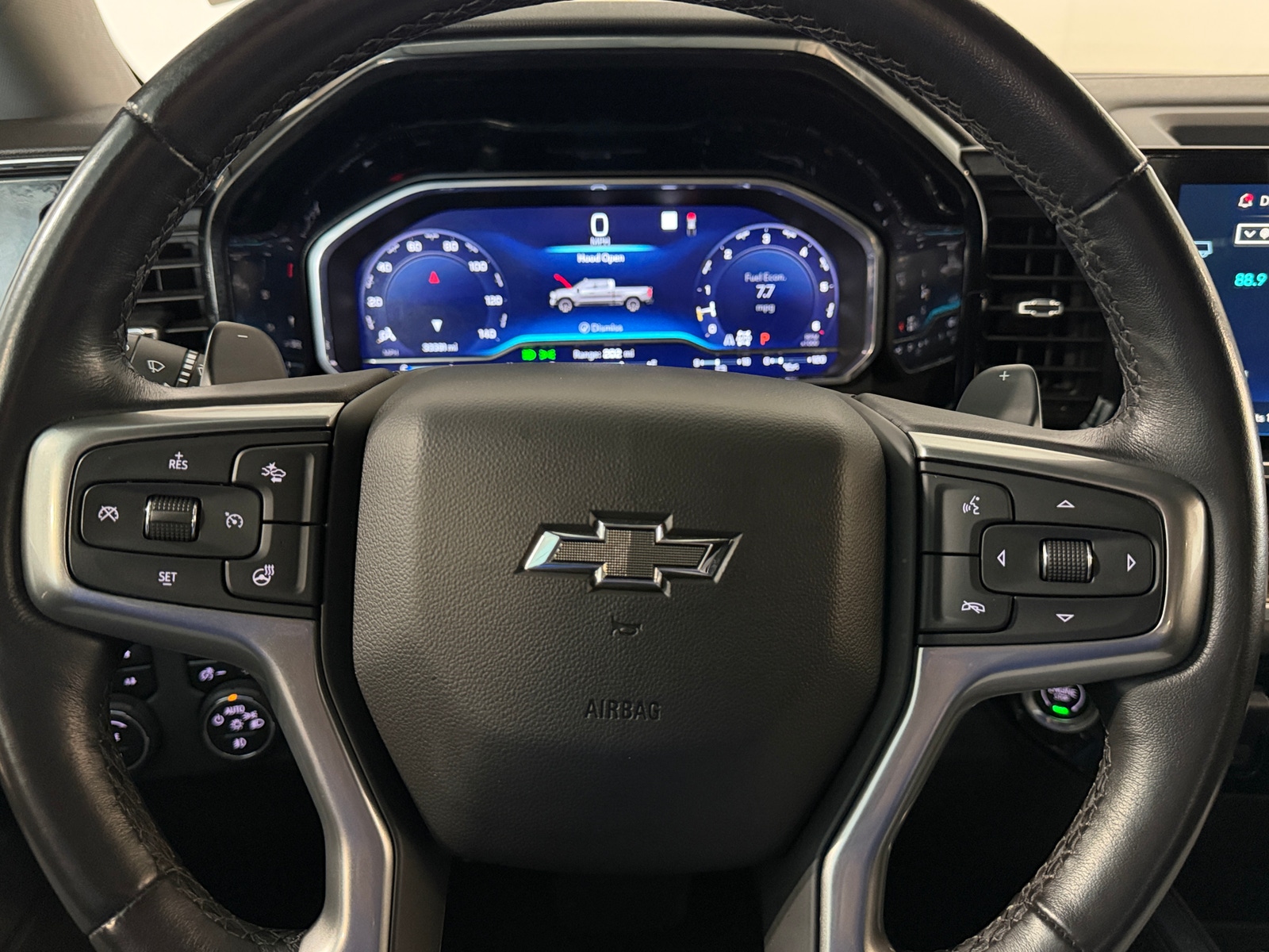 Thumbnail: 2022 Chevrolet Silverado 1500 - 5