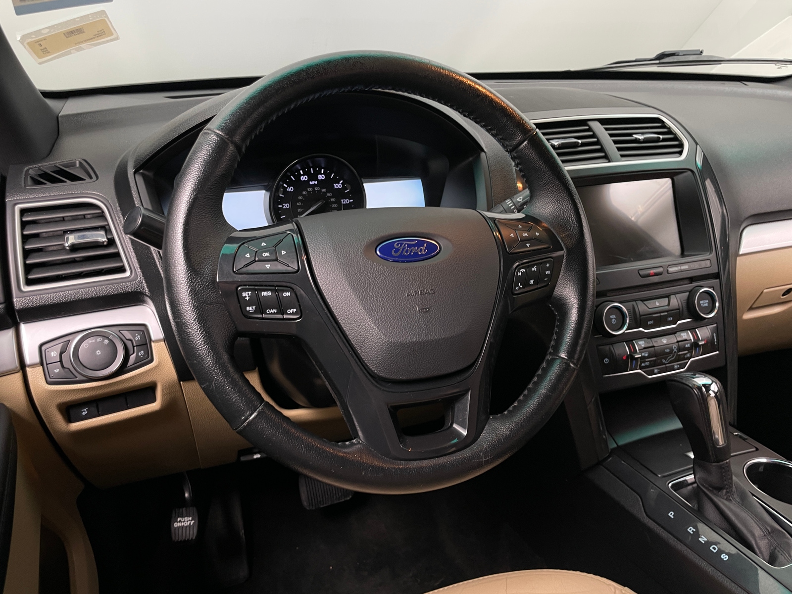 Thumbnail: 2017 Ford Explorer - 4