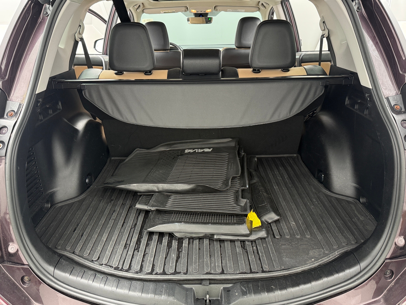 Thumbnail: 2017 Toyota RAV4 - 6