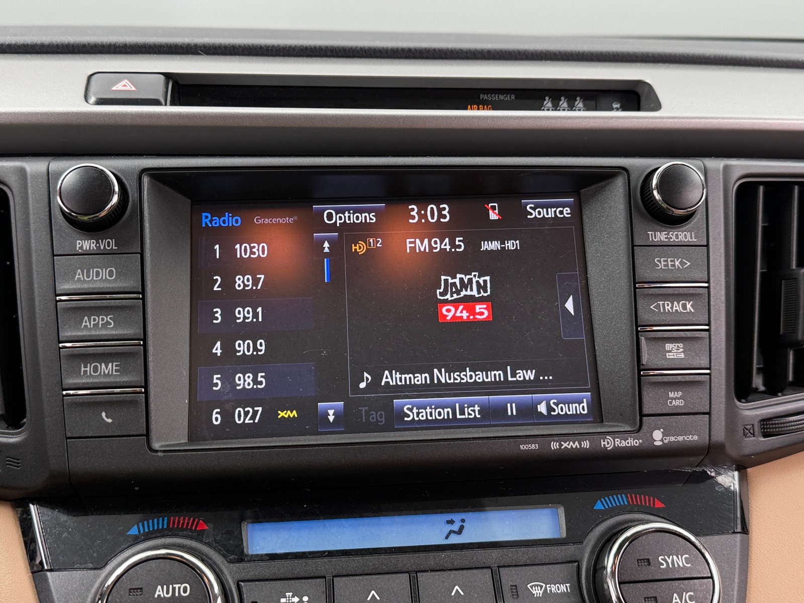 Thumbnail: 2017 Toyota RAV4 - 3