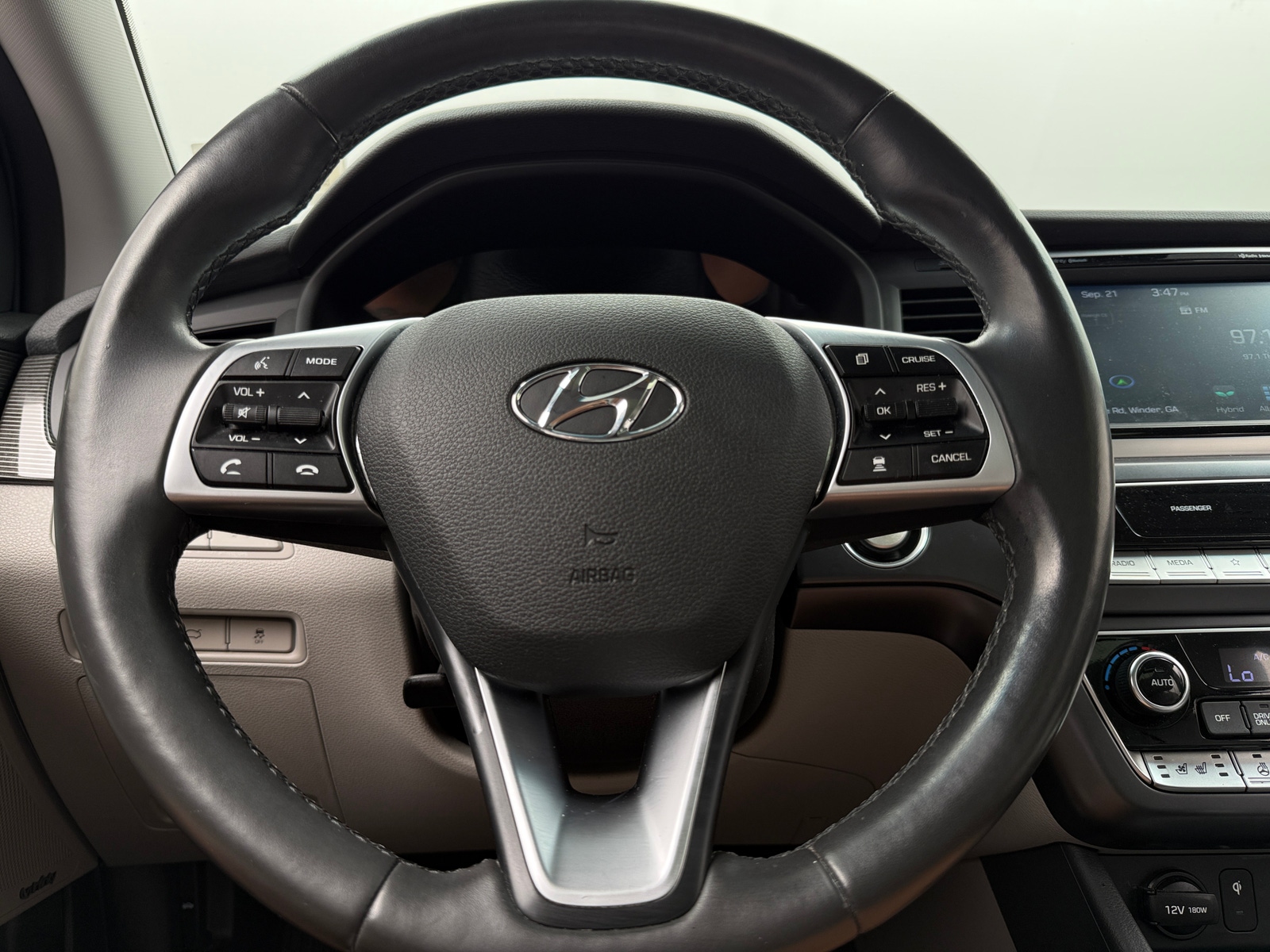 Thumbnail: 2019 Hyundai Sonata - 4