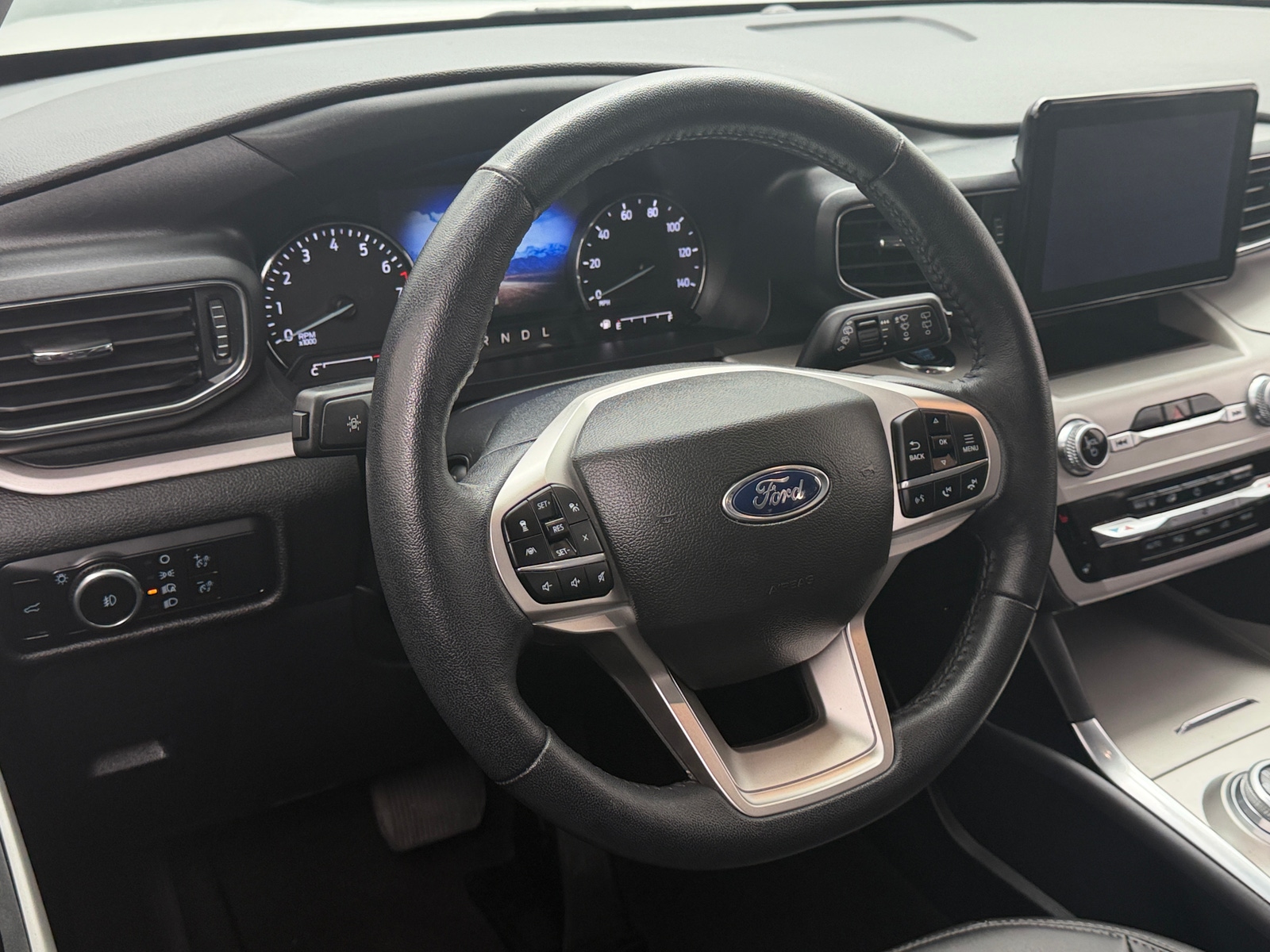 Thumbnail: 2023 Ford Explorer - 4