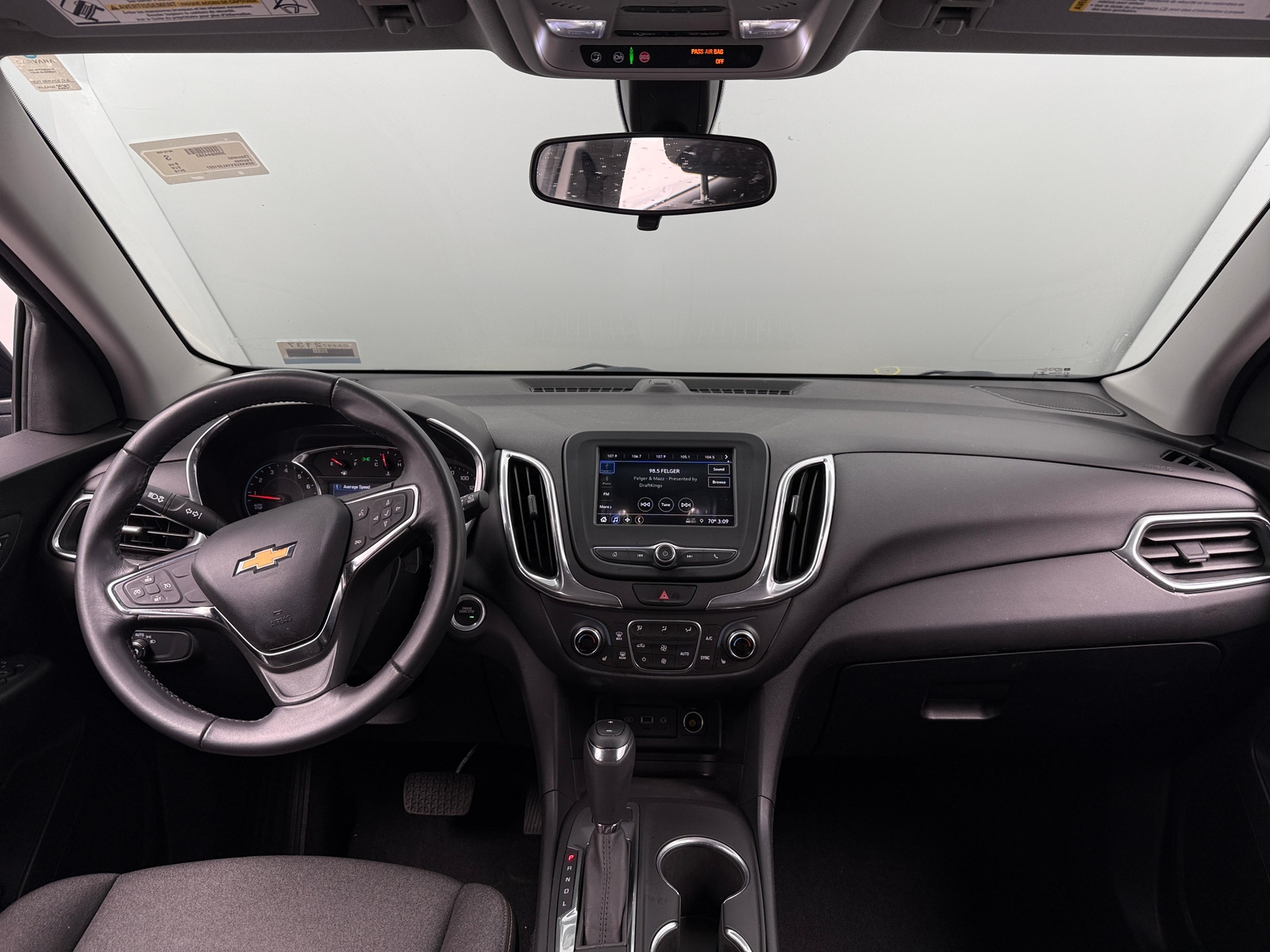 Thumbnail: 2019 Chevrolet Equinox - 3