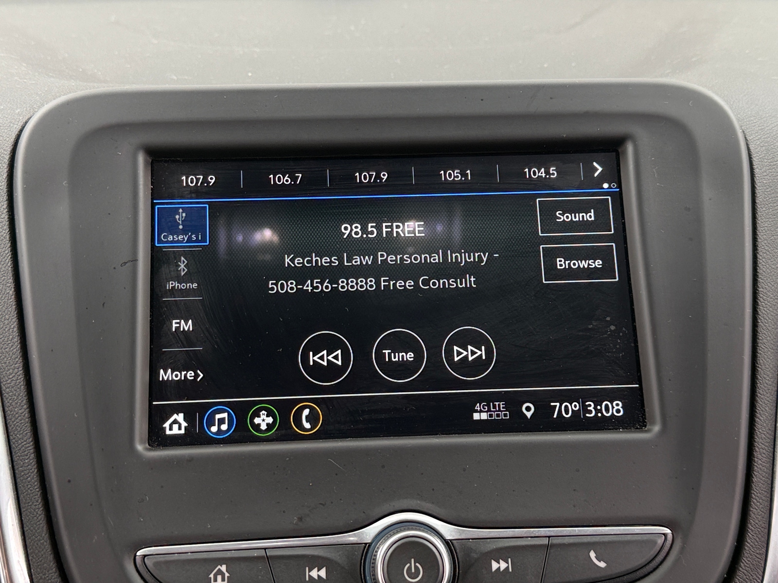 Thumbnail: 2019 Chevrolet Equinox - 4