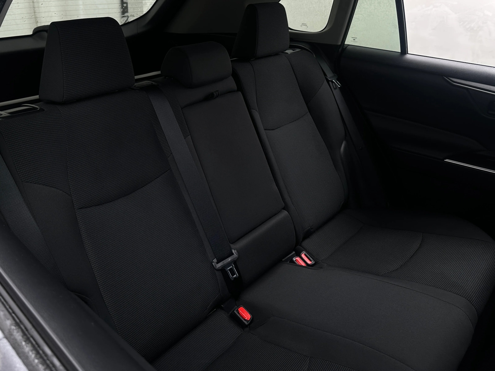 Thumbnail: 2021 Toyota RAV4 - 6