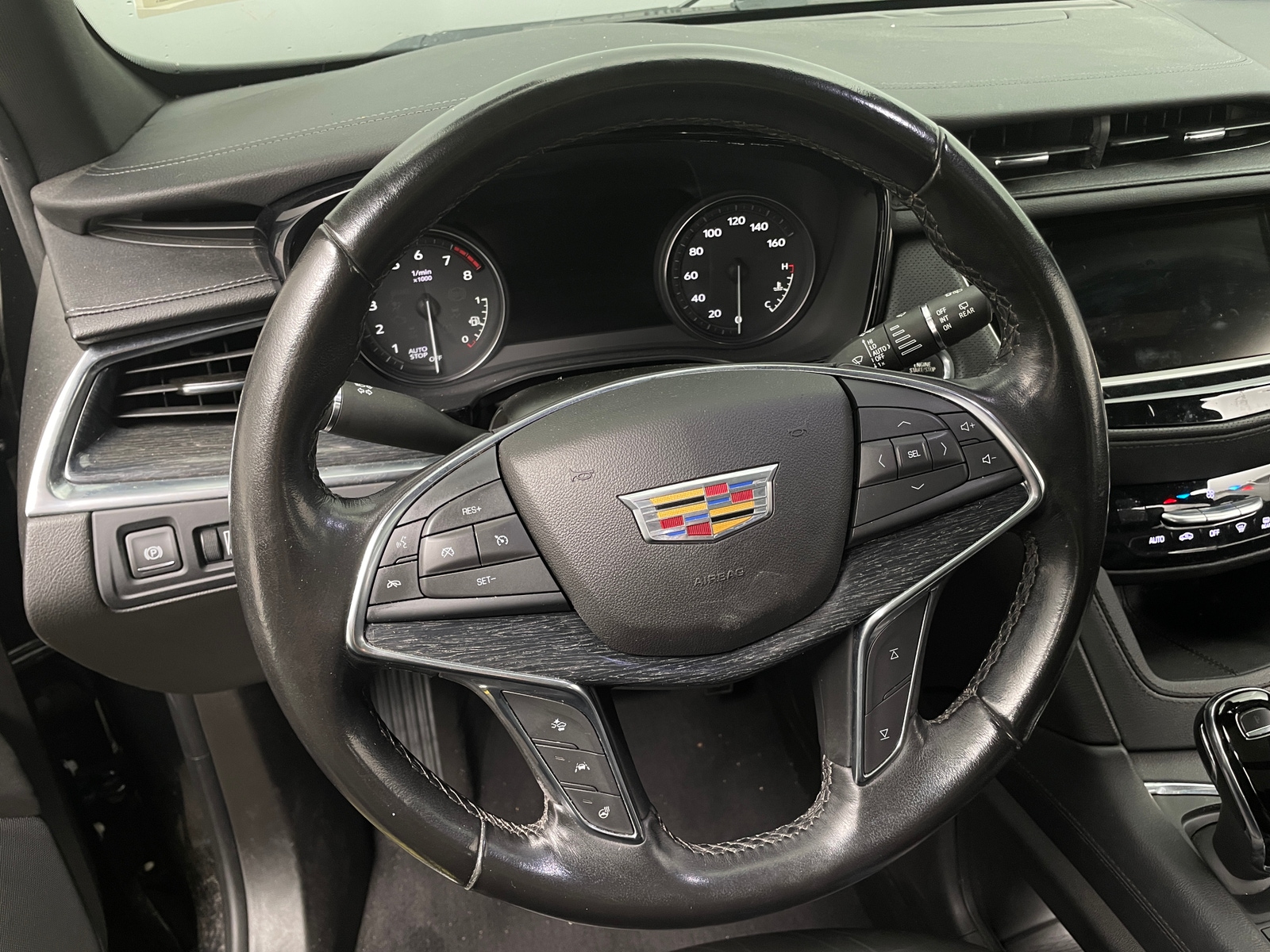 Thumbnail: 2021 Cadillac XT5 - 4