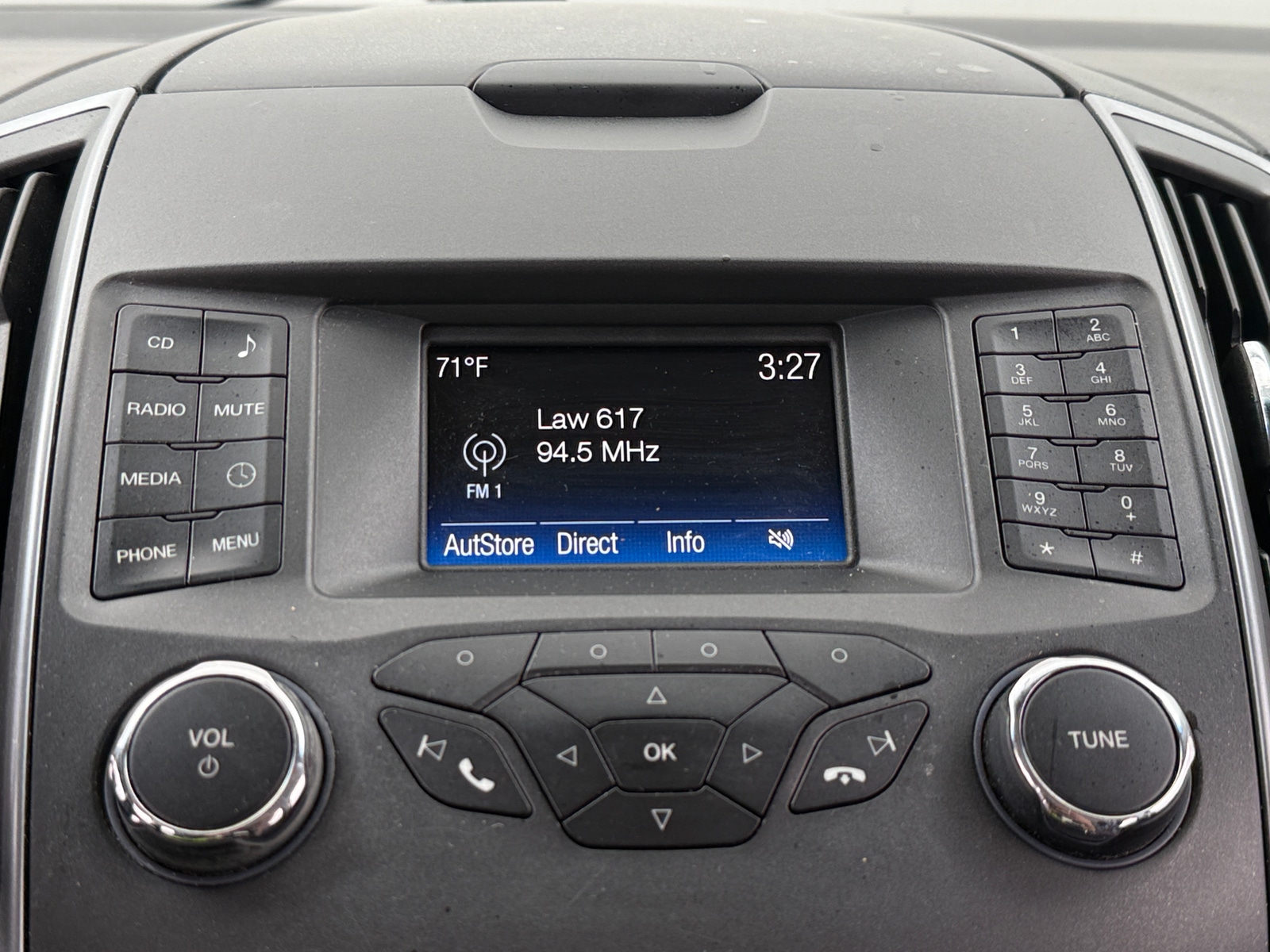 Thumbnail: 2017 Ford Edge - 4