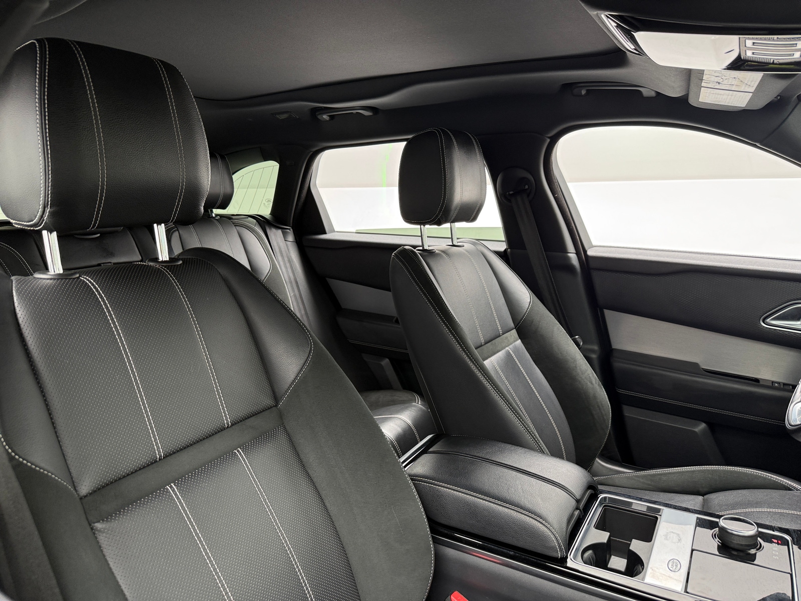 Thumbnail: 2020 Land Rover Range Rover Velar - 2