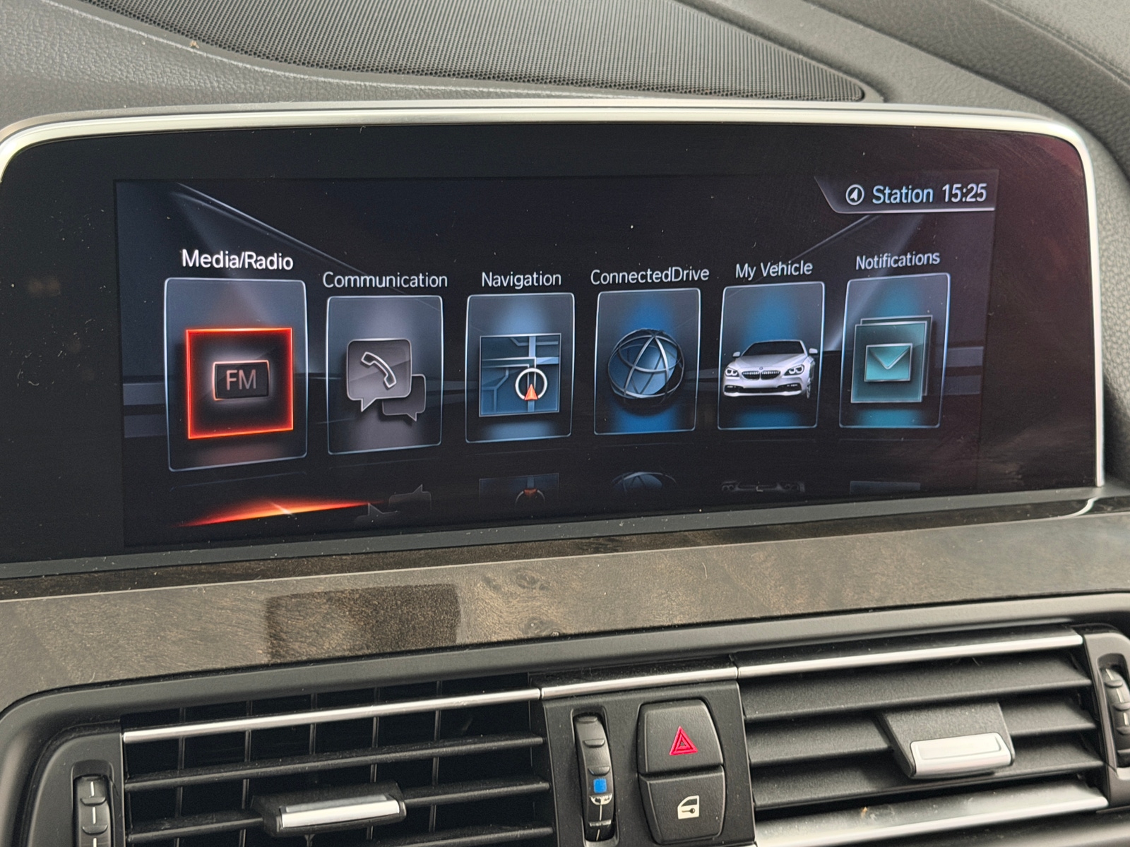 Thumbnail: 2017 BMW 6 Series - 3