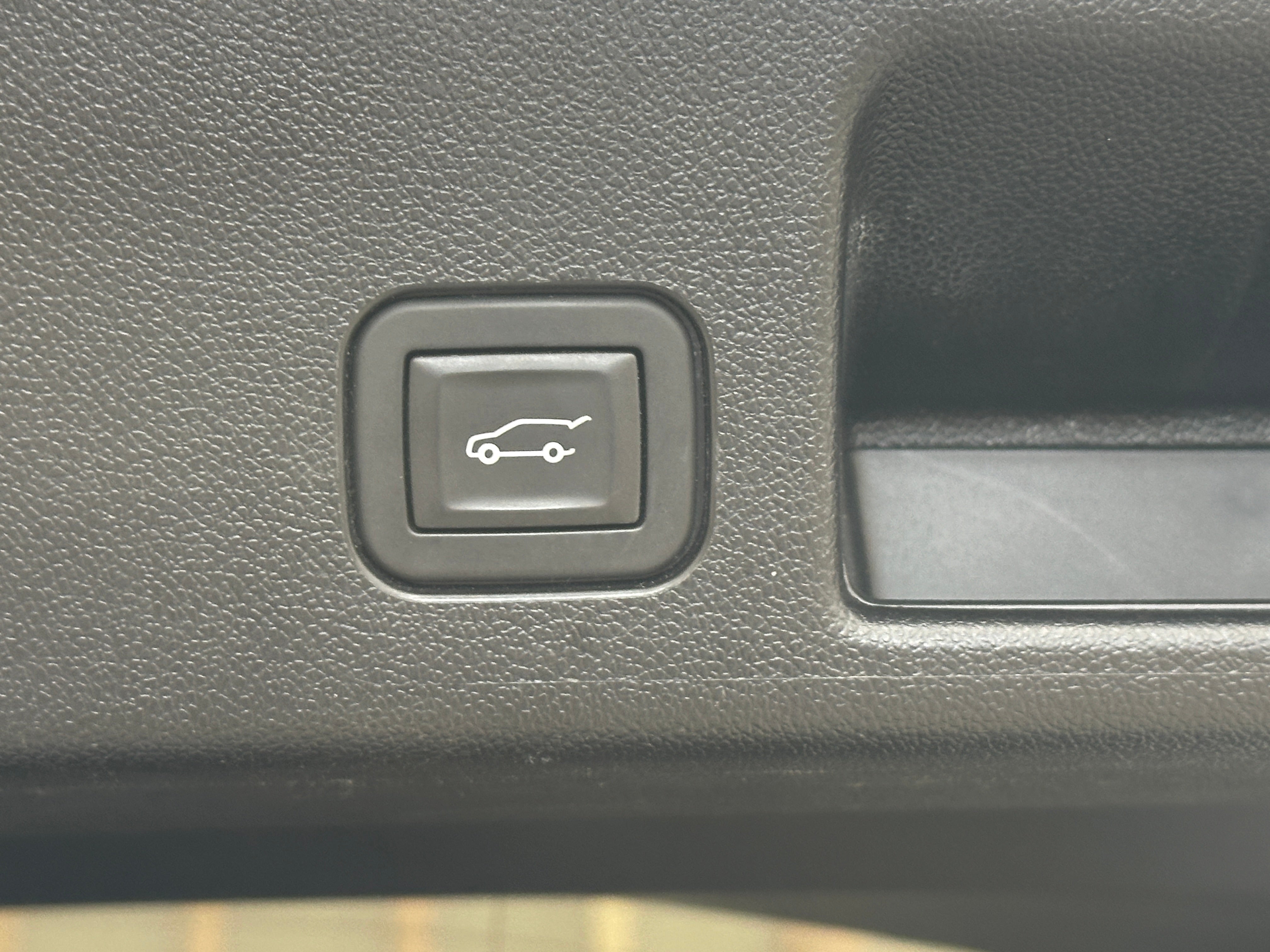Used 2024 Chevrolet Equinox EV LT with VIN 3GN7DLRP2RS280229 for sale in Auburn, WA
