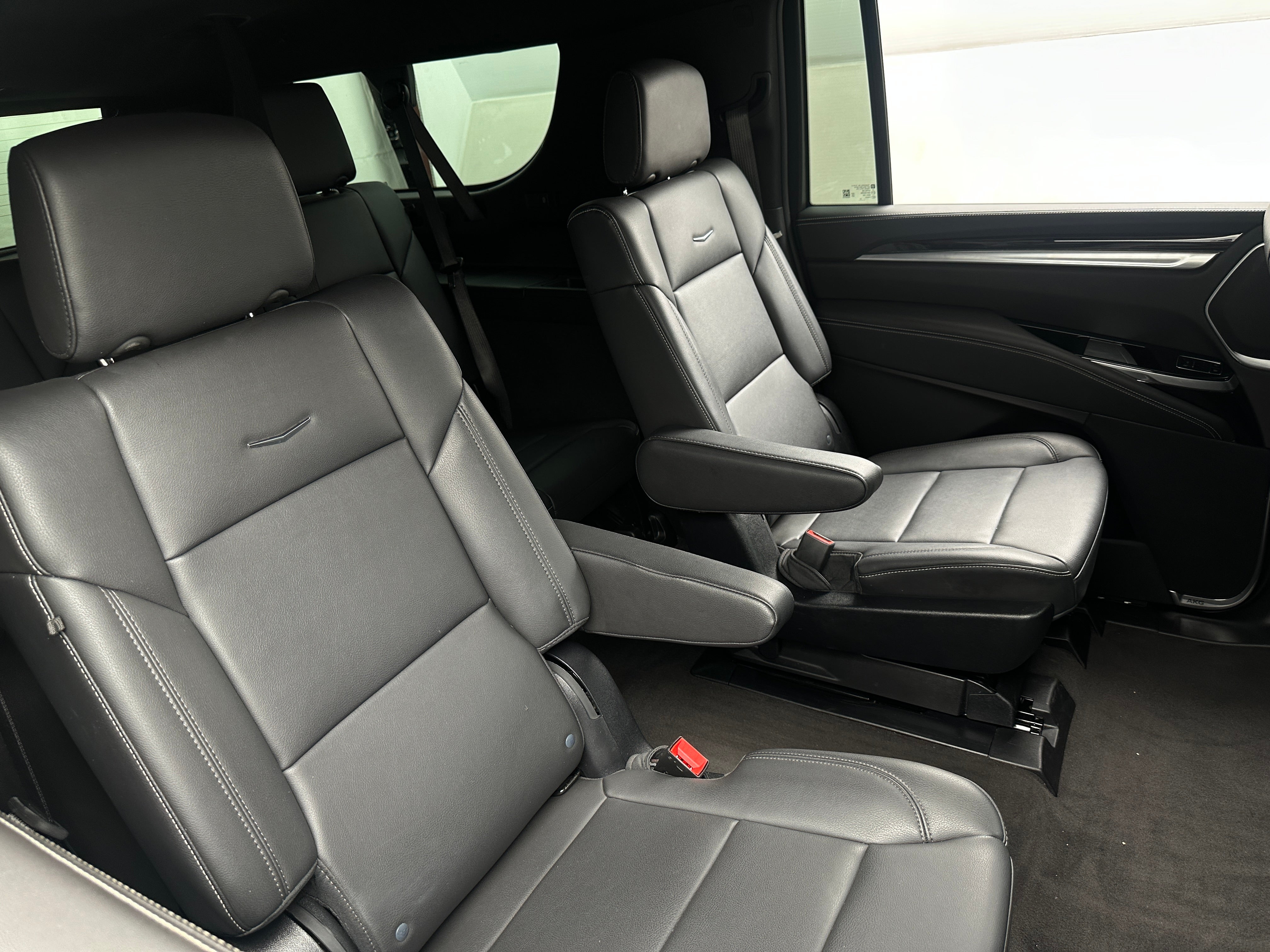 2025 Cadillac Escalade ESV