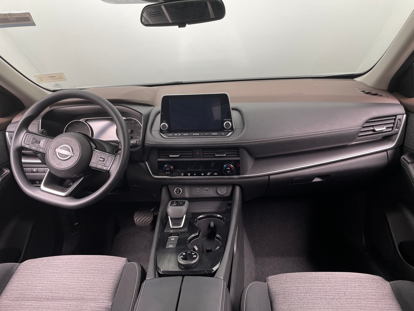 Thumbnail: 2023 Nissan Rogue - 3