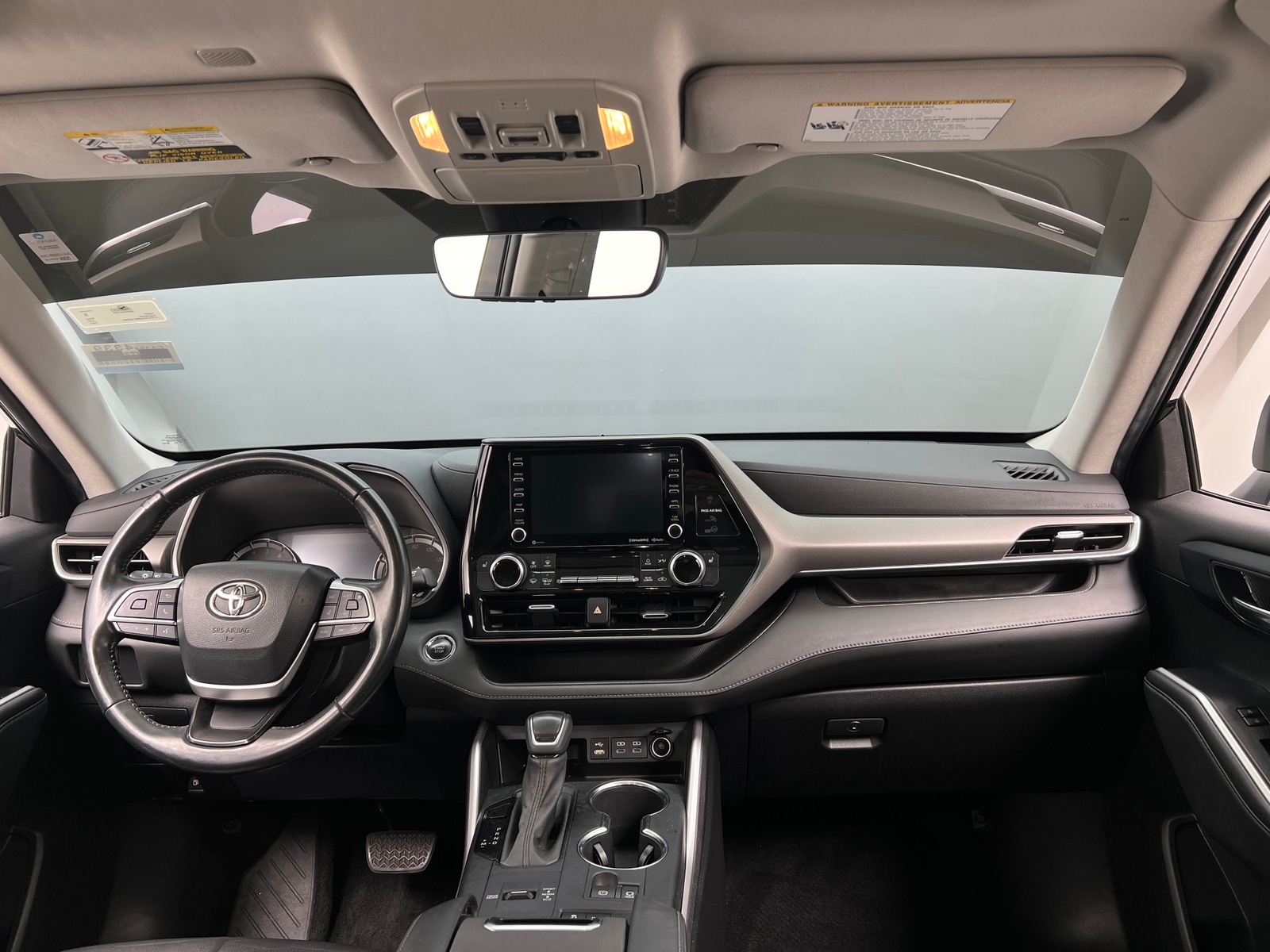 Thumbnail: 2022 Toyota Highlander - 3