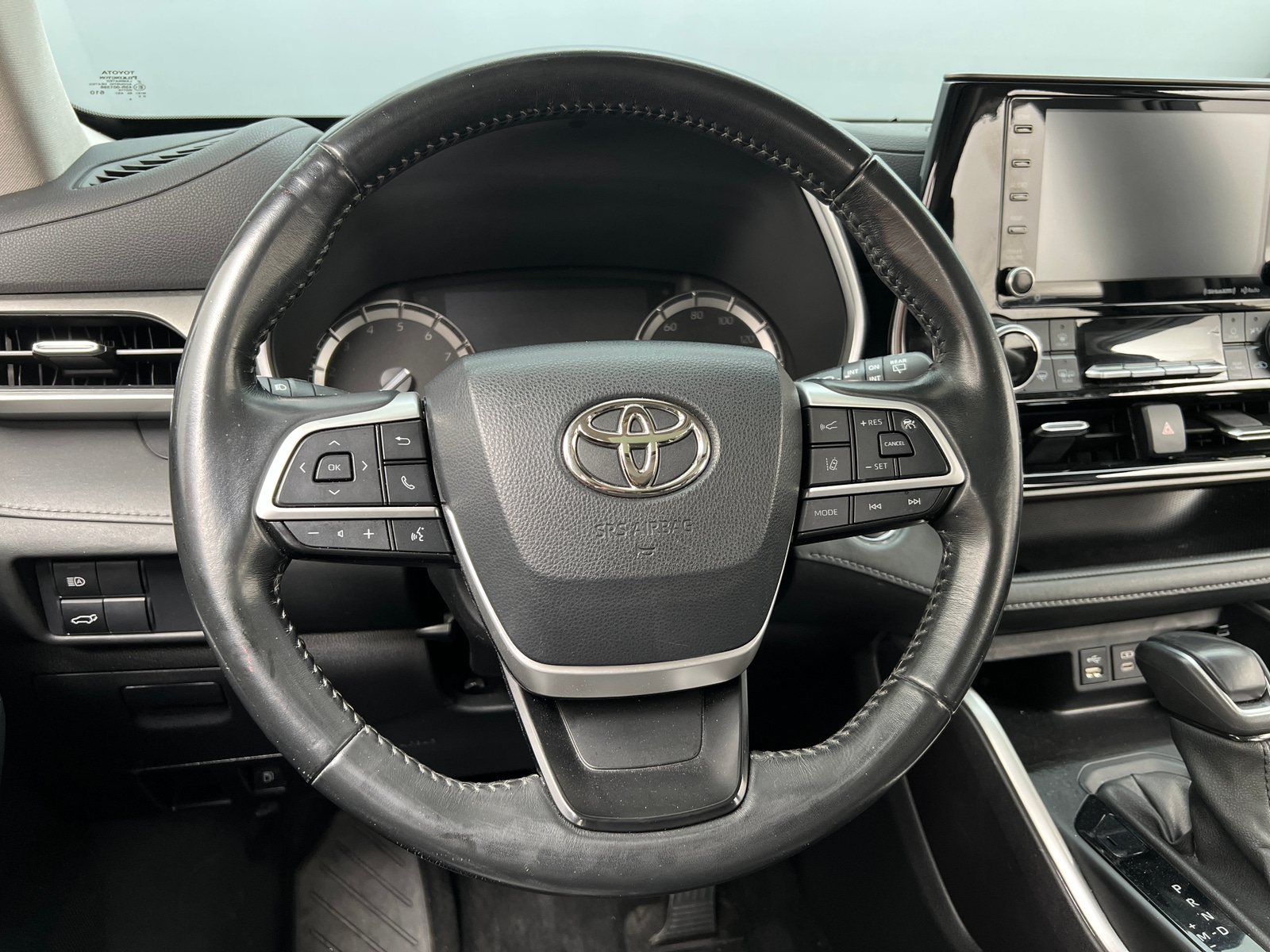 Thumbnail: 2022 Toyota Highlander - 5