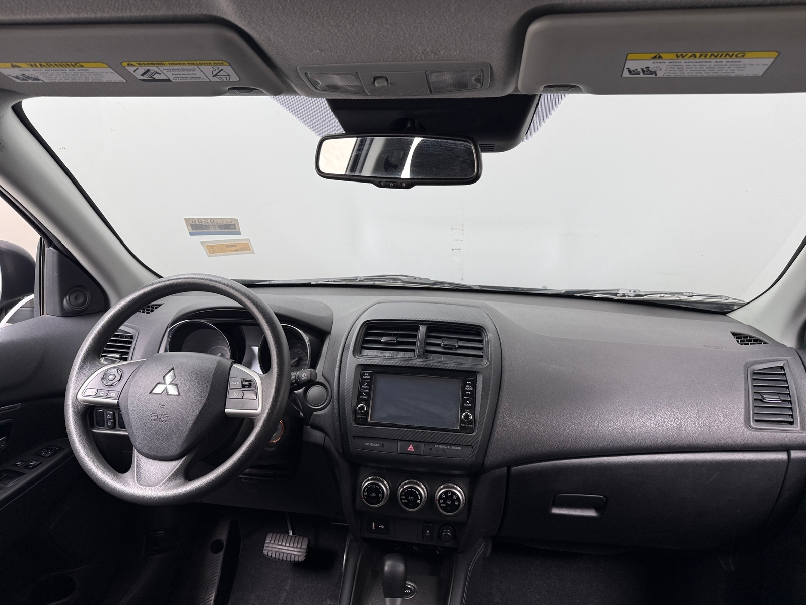 Thumbnail: 2024 Mitsubishi Outlander Sport - 3