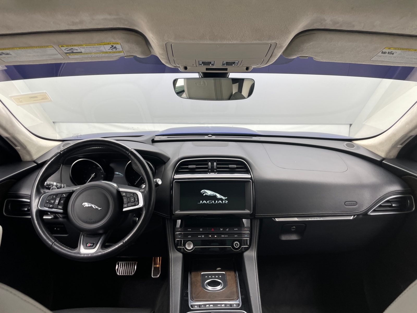 Thumbnail: 2020 Jaguar F-Pace - 2