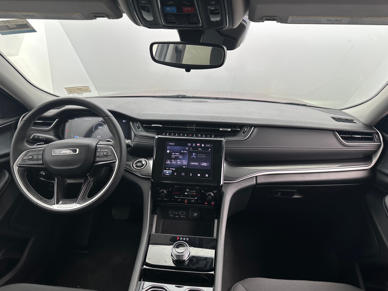 Thumbnail: 2023 Jeep Grand Cherokee L - 3