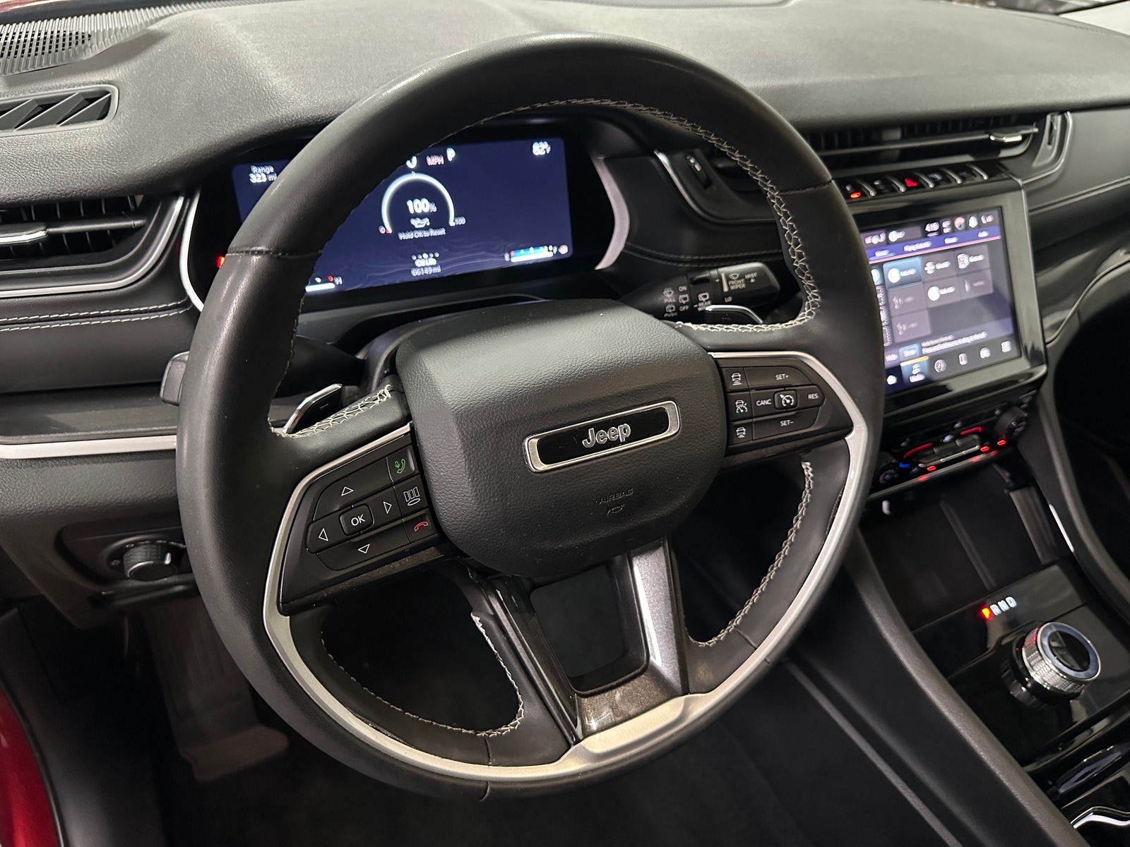 Thumbnail: 2023 Jeep Grand Cherokee L - 5