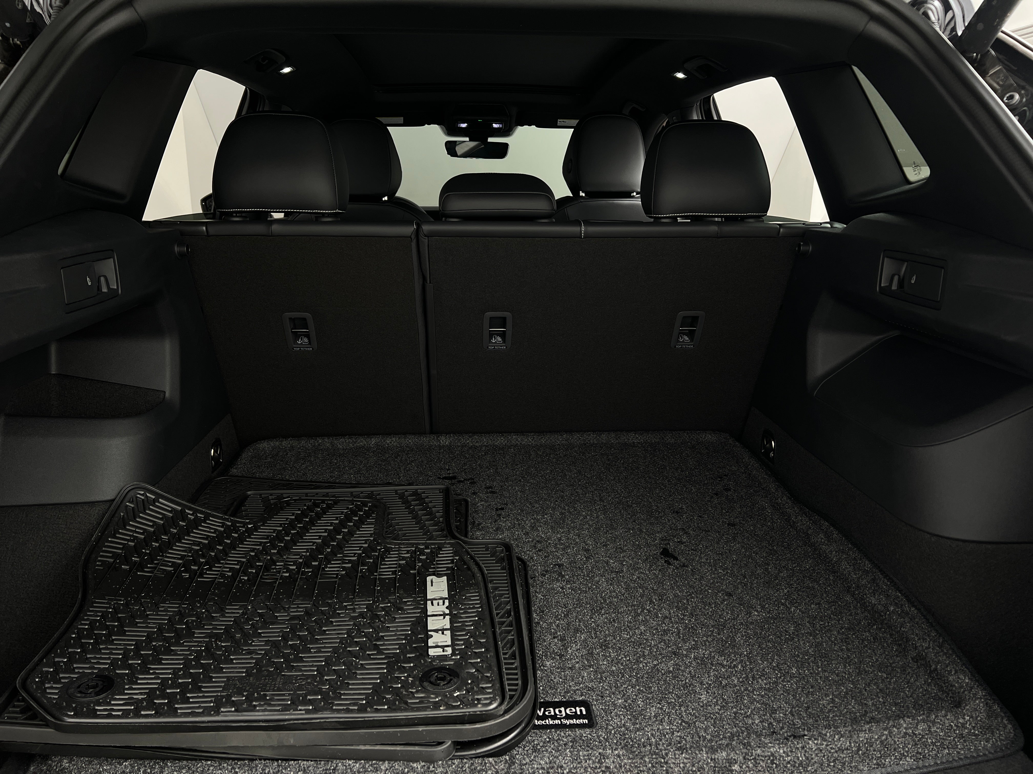 2026 Volkswagen Tiguan SE R-LINE BLACK - Photo 8