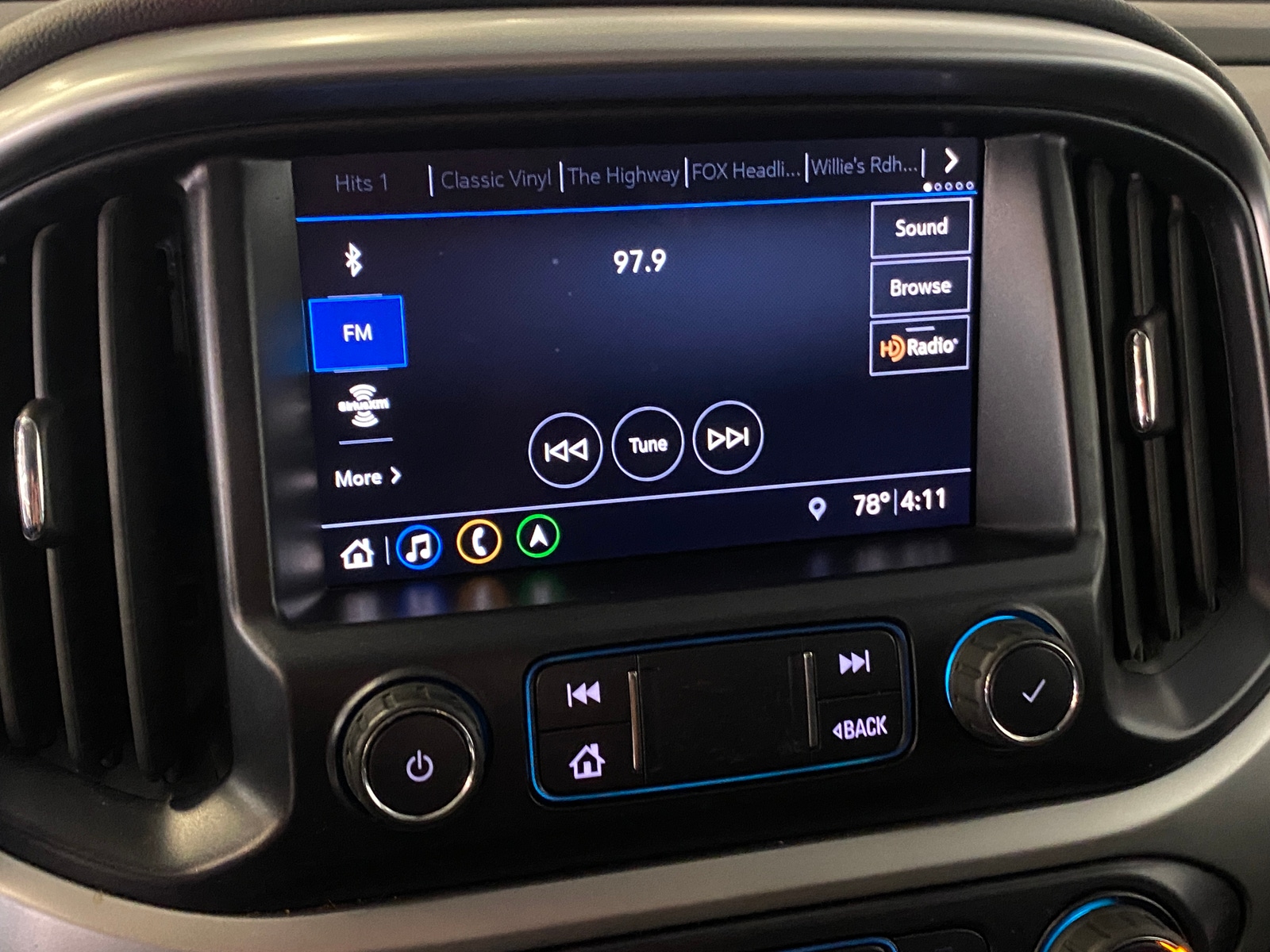 Thumbnail: 2021 Chevrolet Colorado - 4