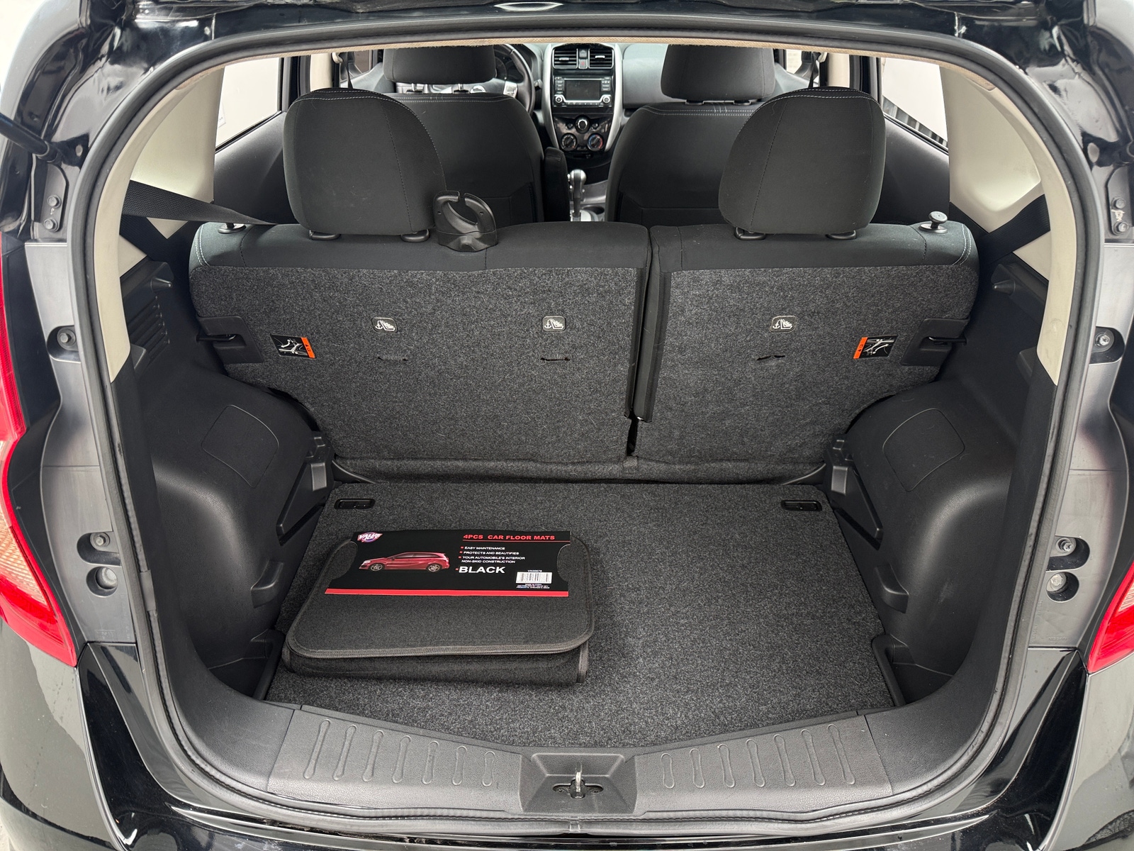 Thumbnail: 2018 Nissan Versa Note - 7