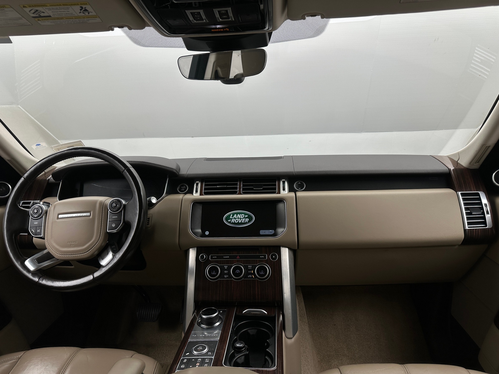 Thumbnail: 2017 Land Rover Range Rover - 3
