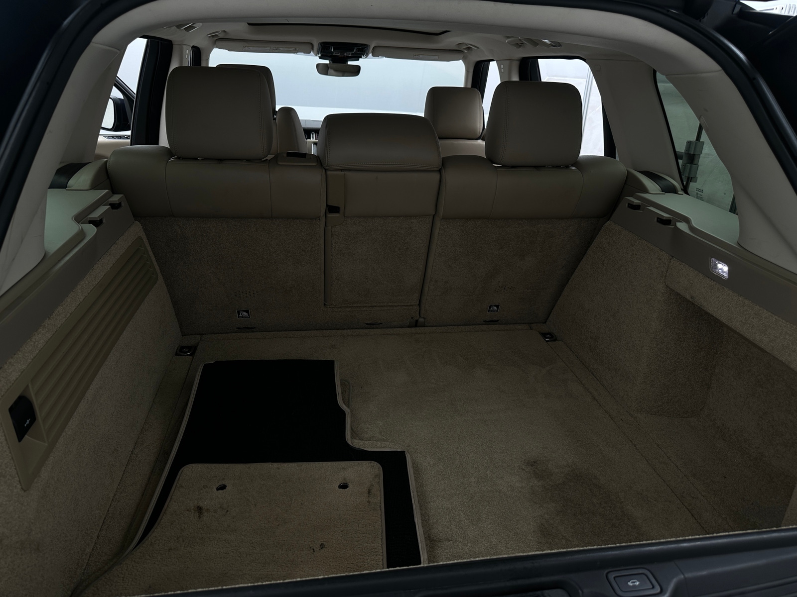 Thumbnail: 2017 Land Rover Range Rover - 7