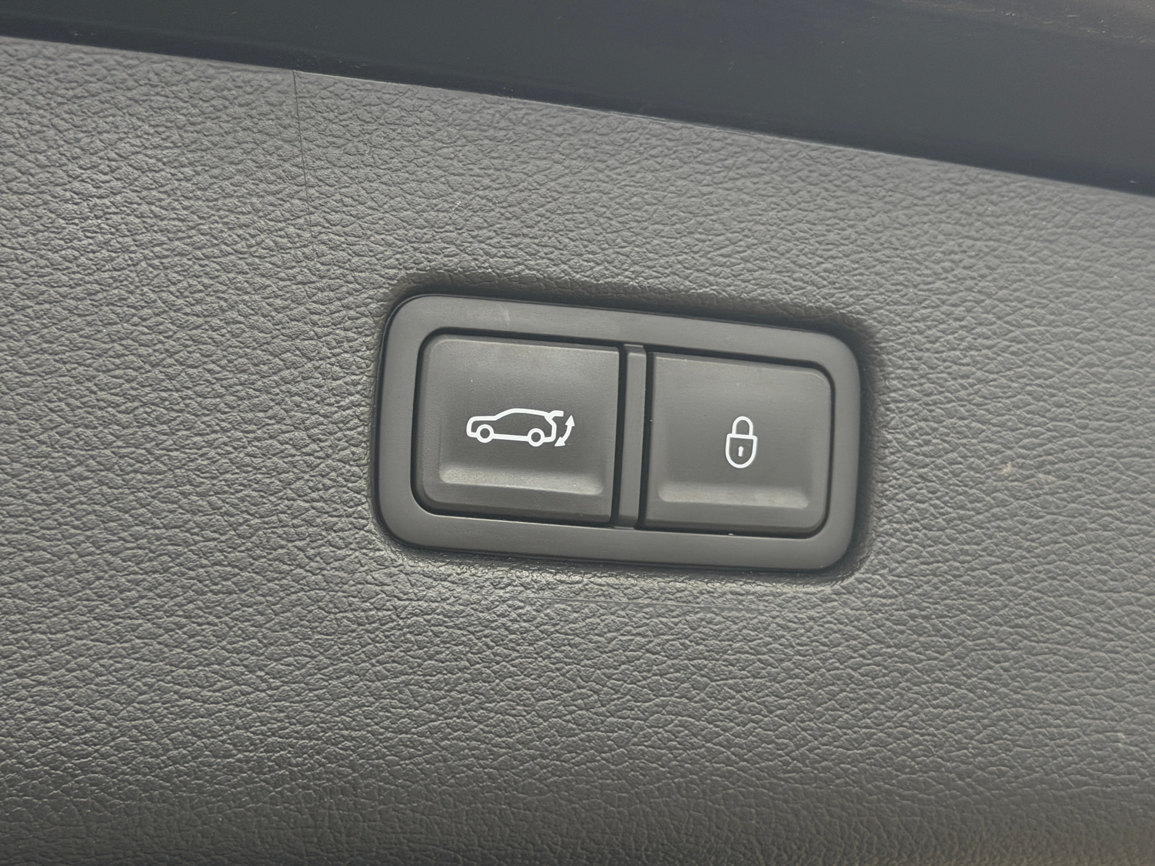 2025 GENESIS GV80