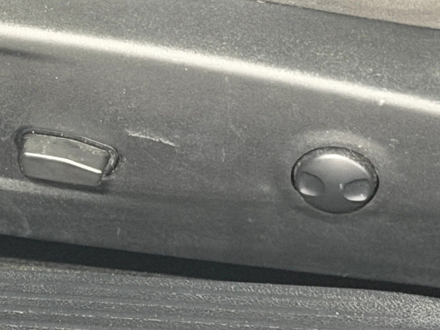 2C3CDZAG8NH143738