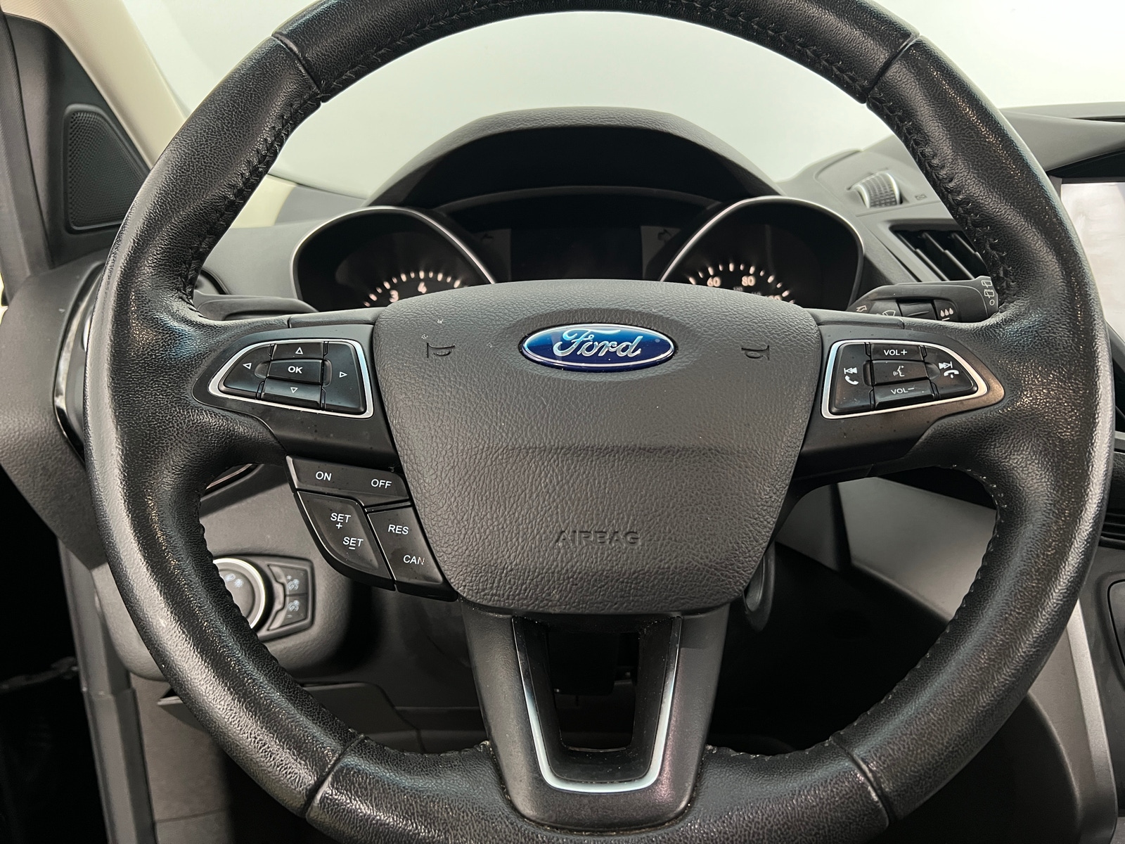 Thumbnail: 2018 Ford Escape - 4
