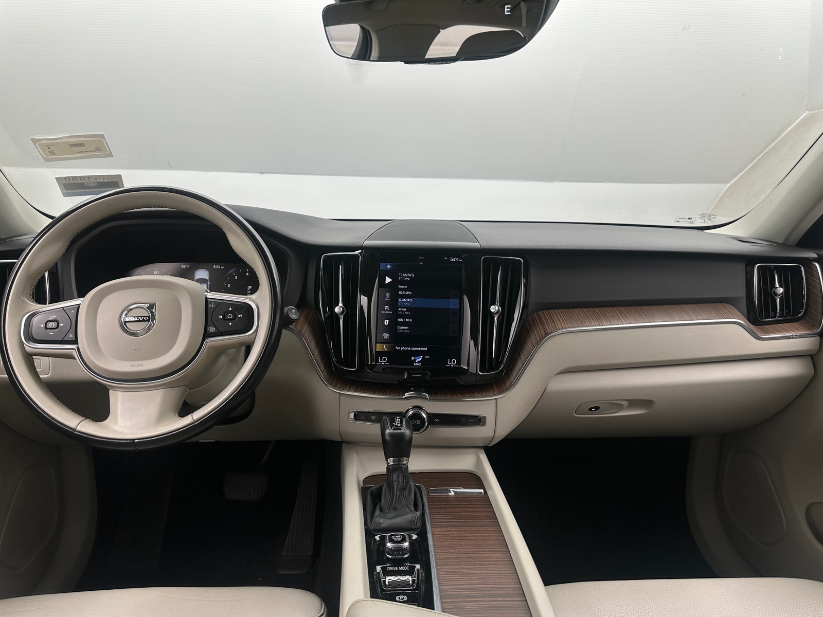 Thumbnail: 2021 Volvo XC60 - 2