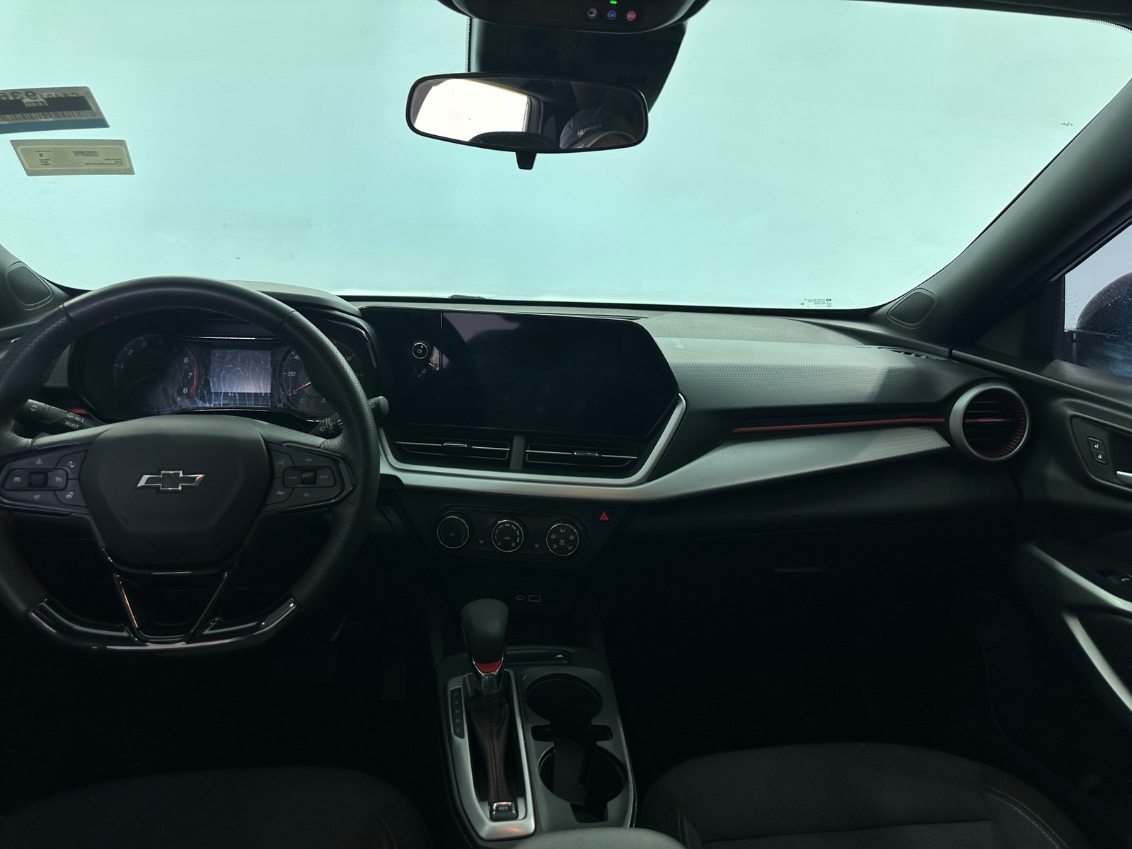 Thumbnail: 2024 Chevrolet Trax - 3