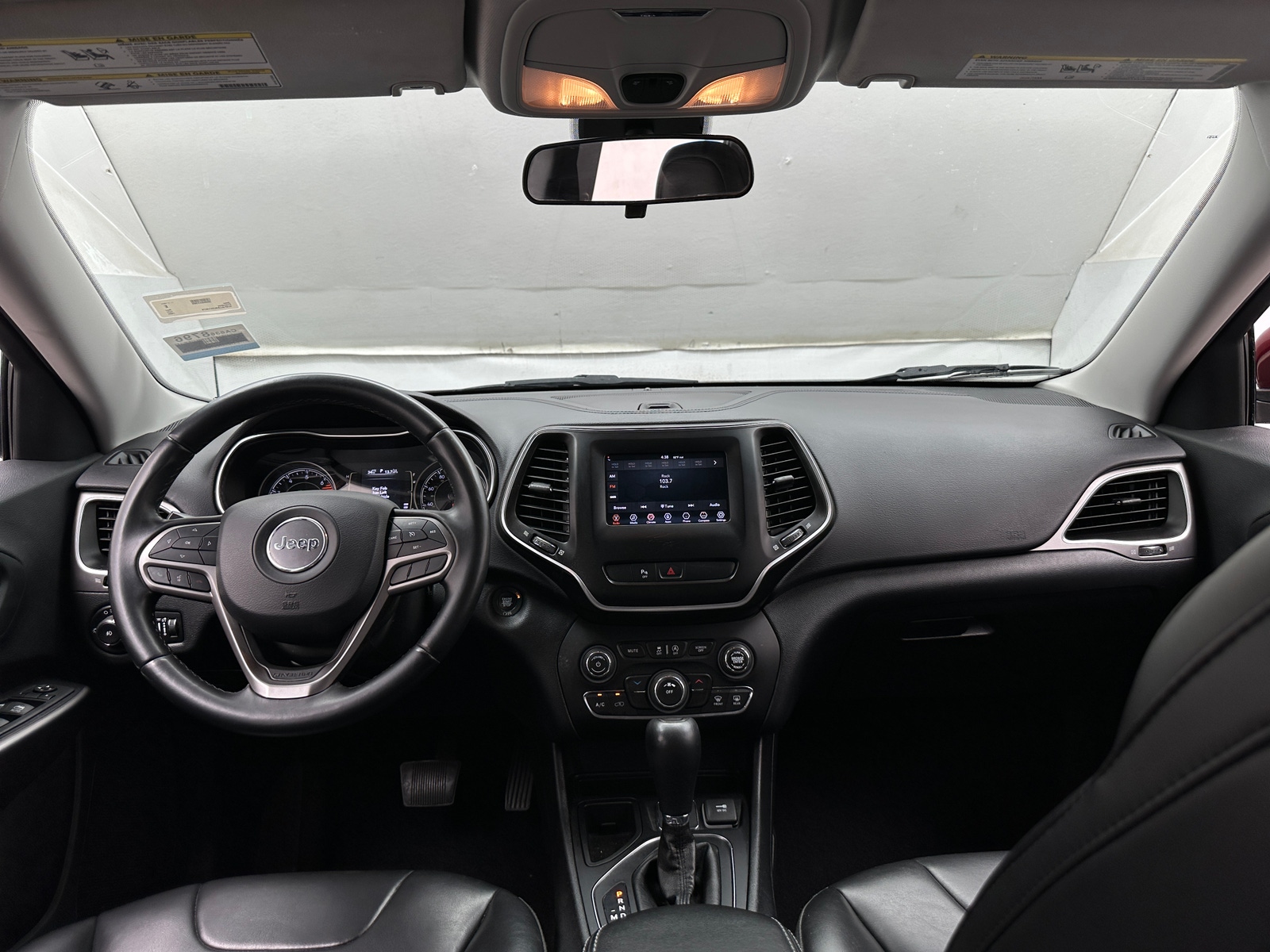 Thumbnail: 2020 Jeep Cherokee - 3