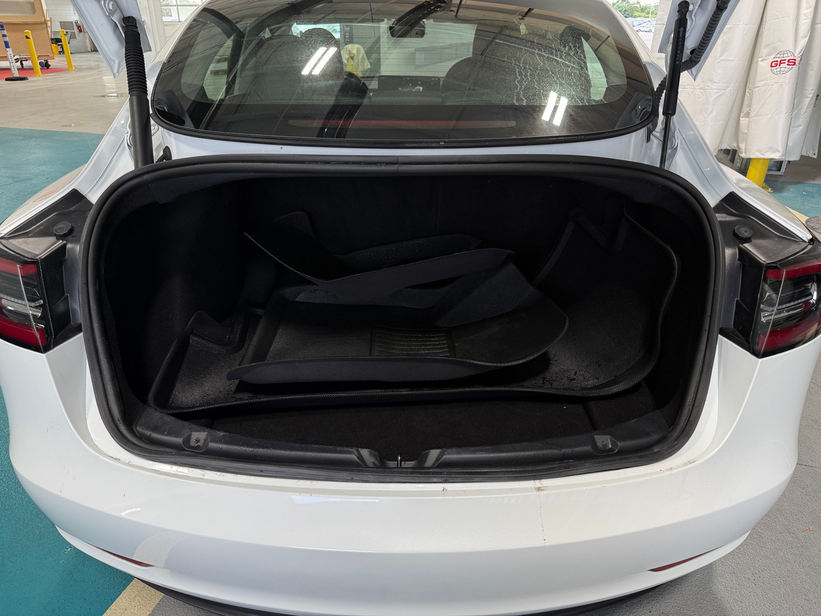 Thumbnail: 2023 Tesla Model 3 - 6