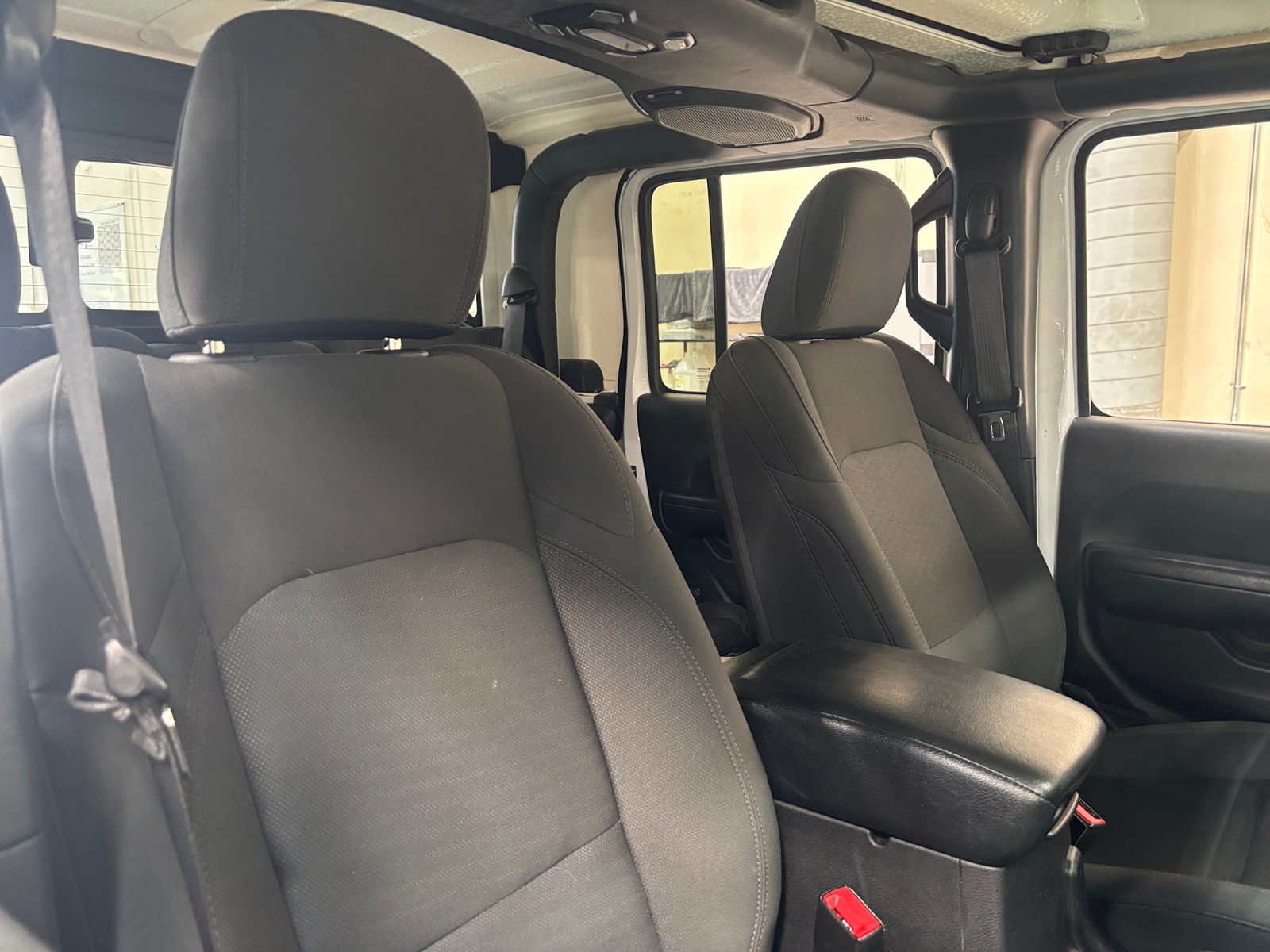 Thumbnail: 2020 Jeep Gladiator - 2
