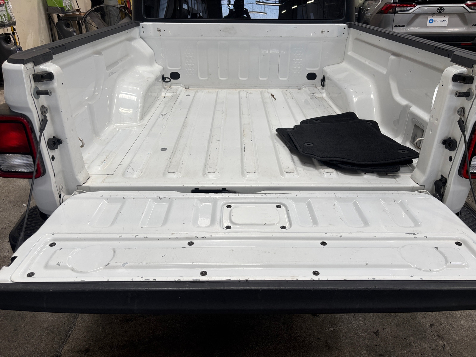 Thumbnail: 2020 Jeep Gladiator - 7