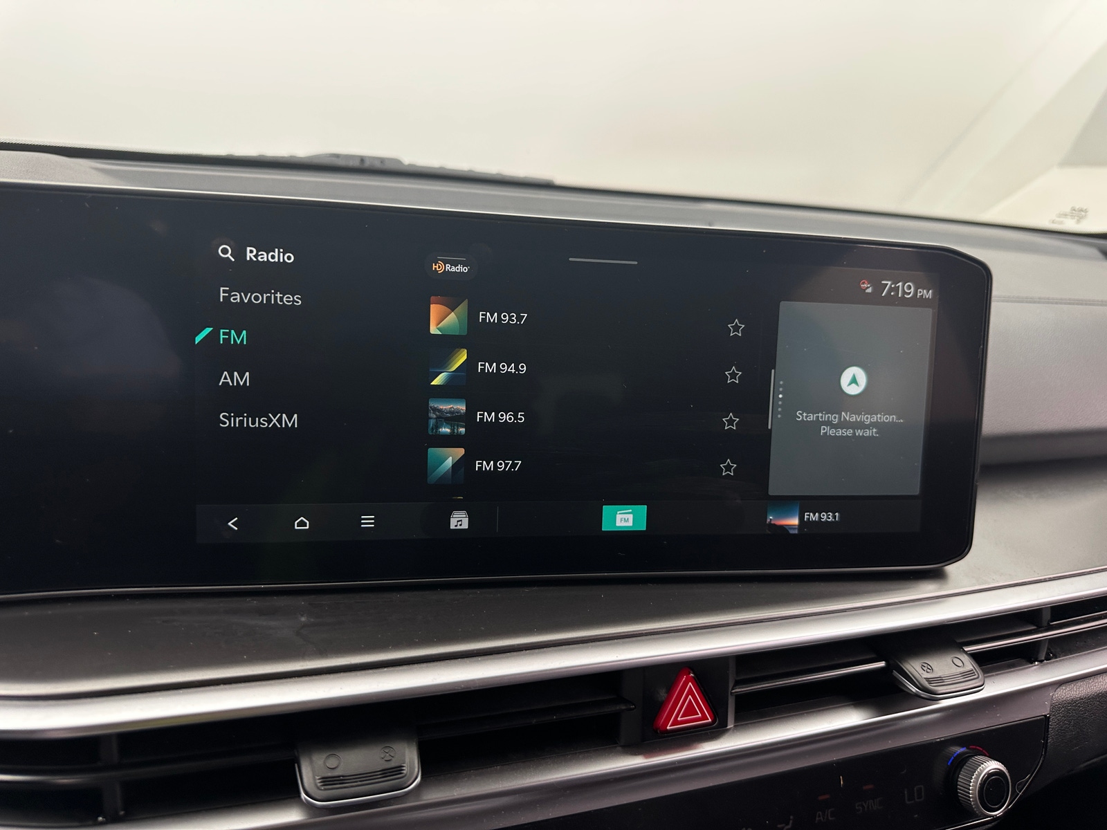 Thumbnail: 2025 Kia Sorento - 3