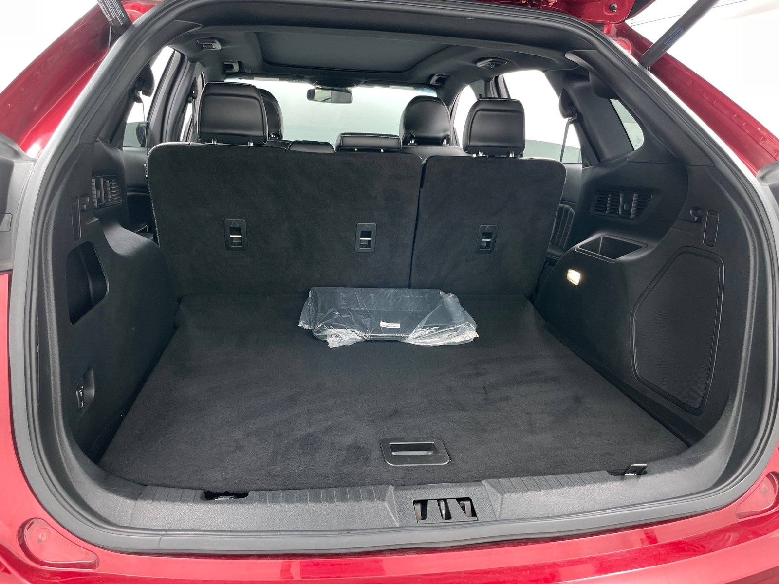 Thumbnail: 2019 Ford Edge - 6