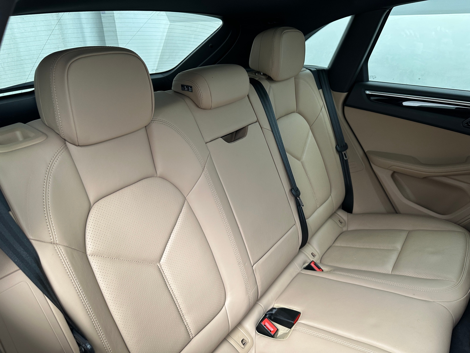 Thumbnail: 2020 Porsche Macan - 6