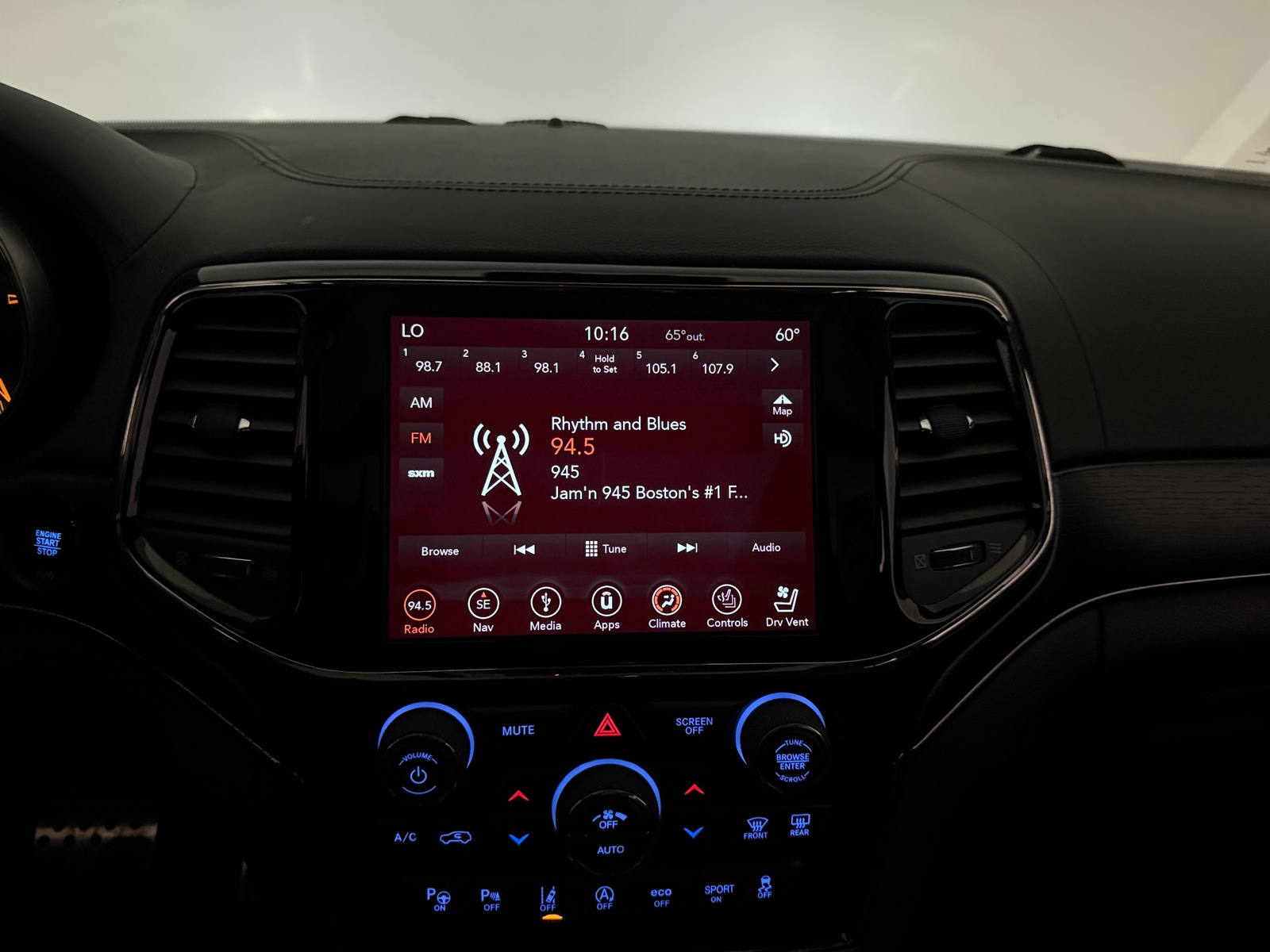 Thumbnail: 2019 Jeep Grand Cherokee - 3