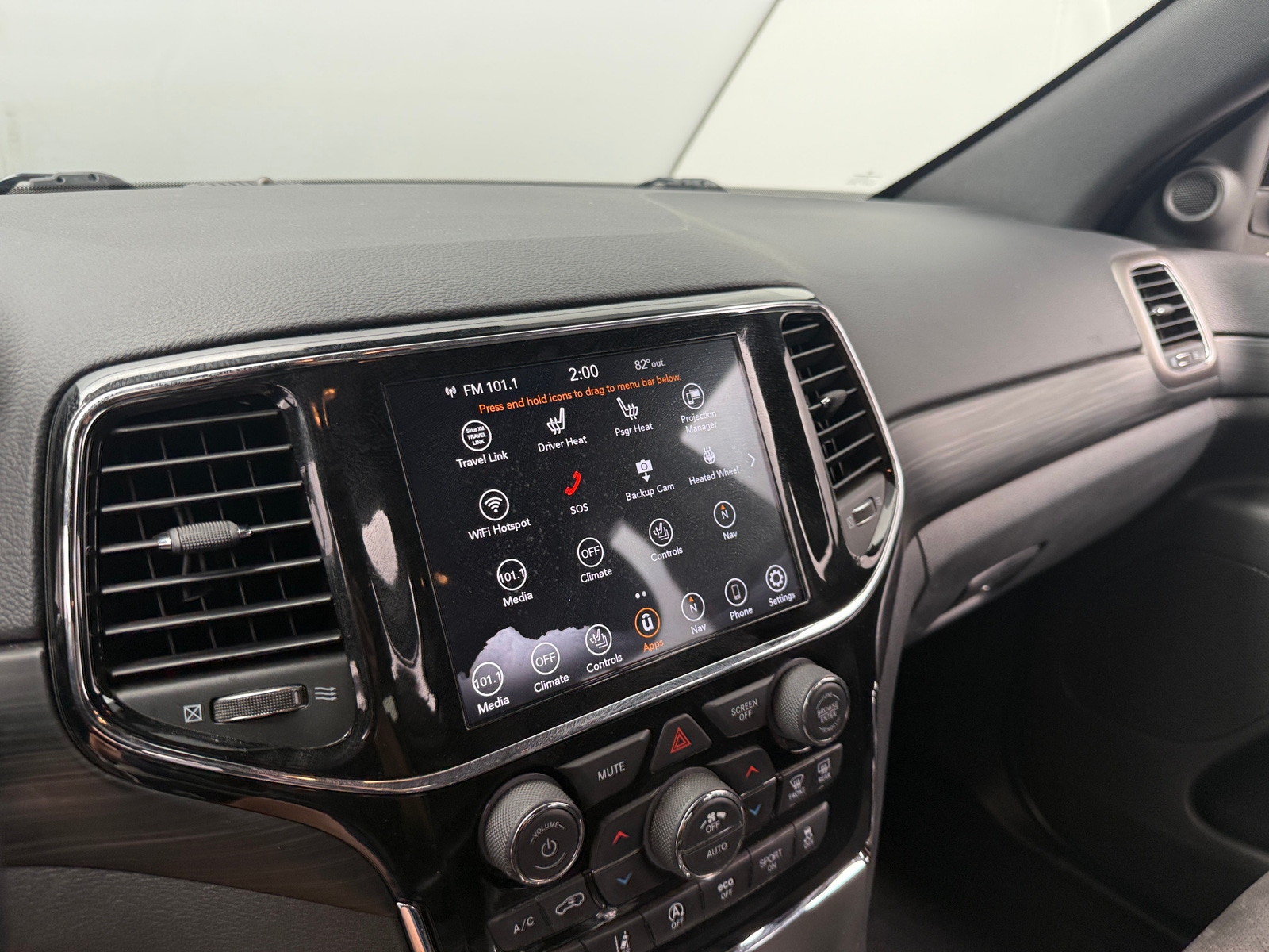 Thumbnail: 2020 Jeep Grand Cherokee - 3