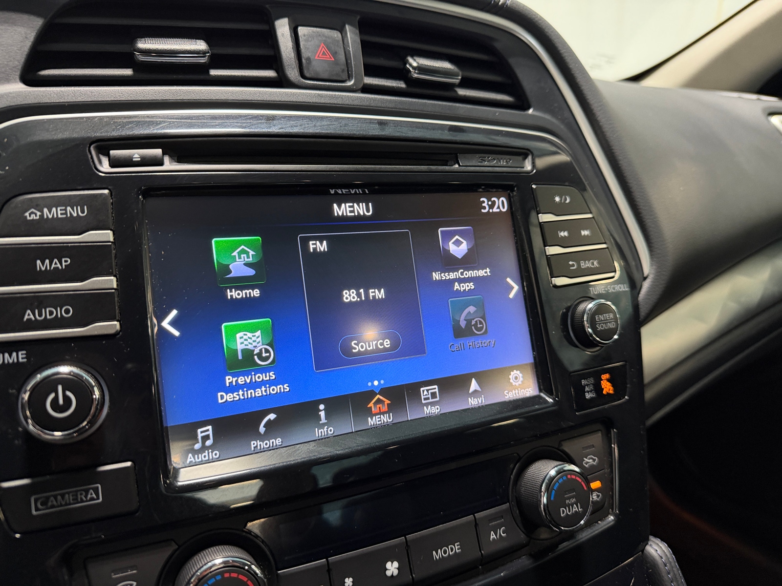 Thumbnail: 2016 Nissan Maxima - 3