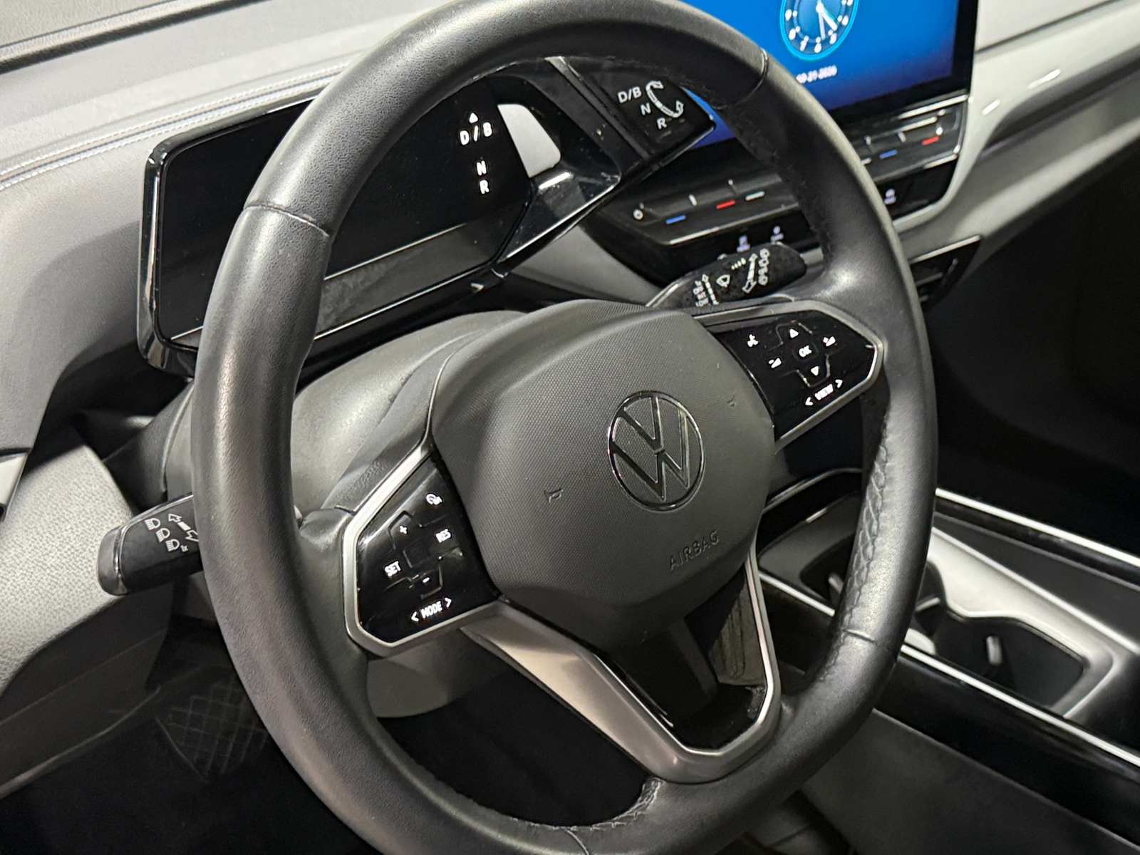Thumbnail: 2023 Volkswagen ID.4 - 4