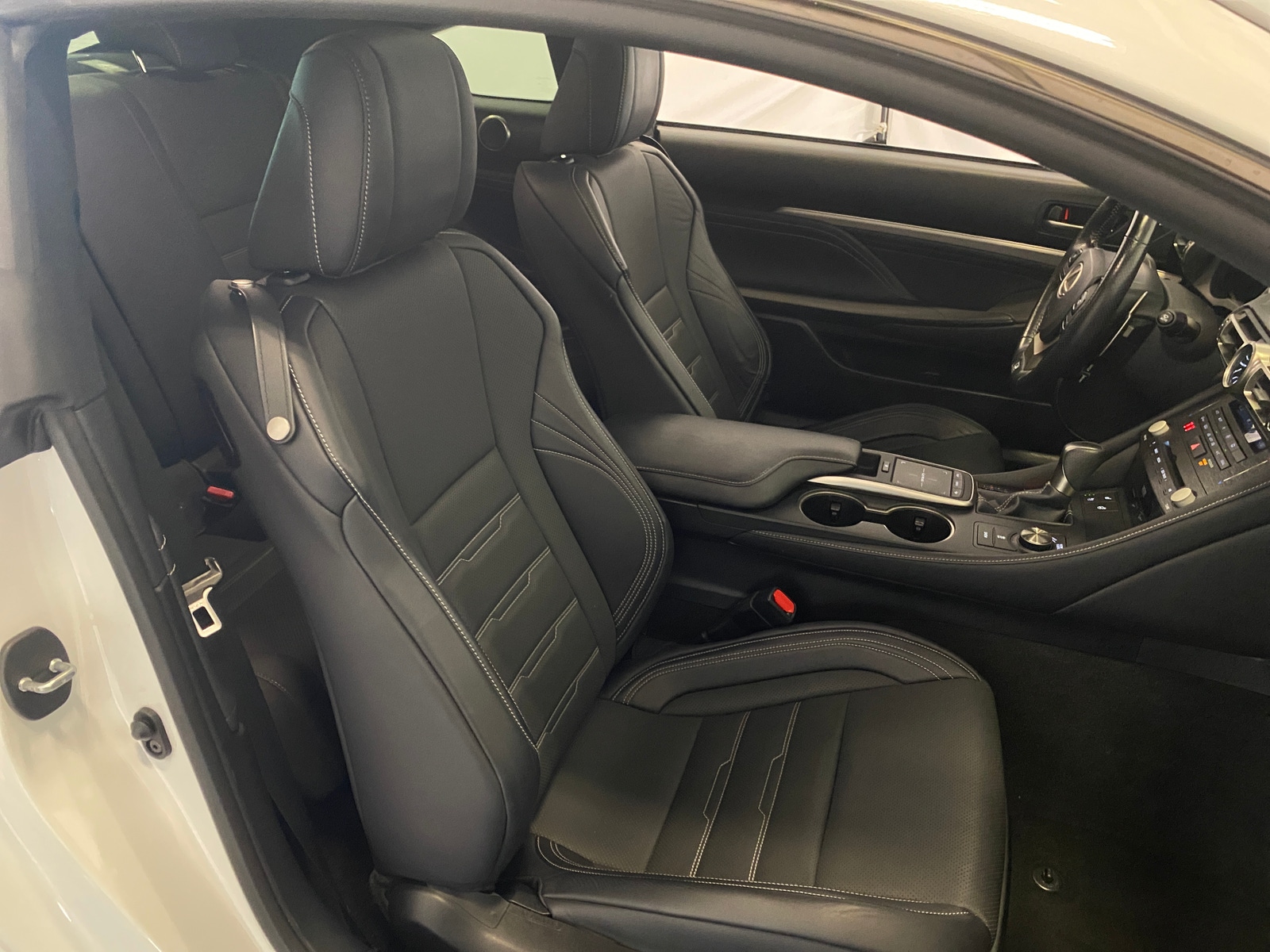 Thumbnail: 2019 Lexus RC - 2