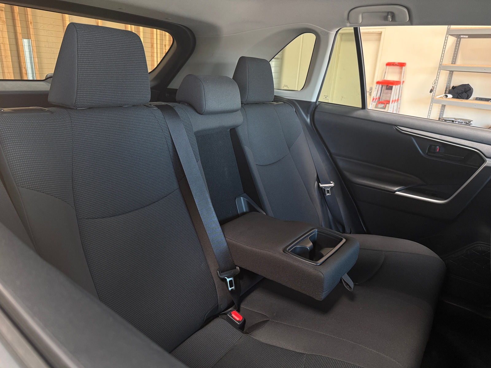 Thumbnail: 2019 Toyota RAV4 - 6