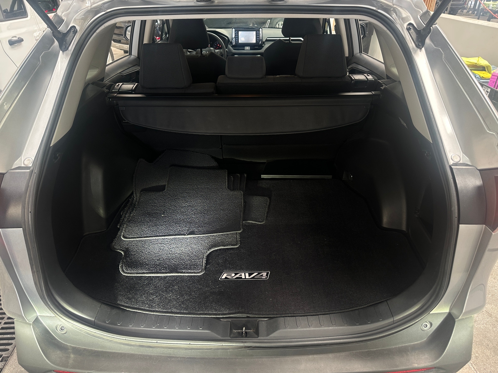 Thumbnail: 2019 Toyota RAV4 - 7