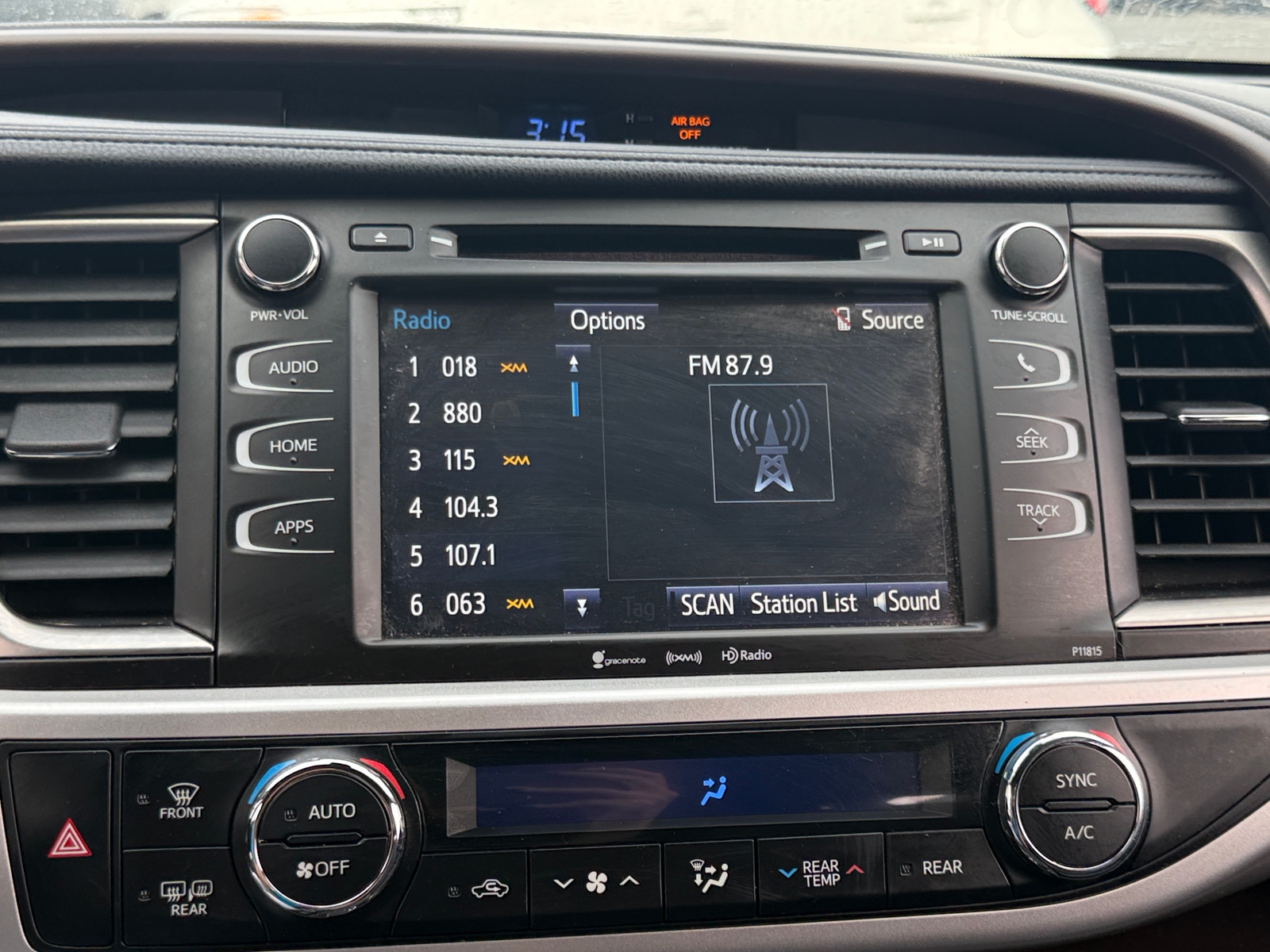 Thumbnail: 2019 Toyota Highlander - 3